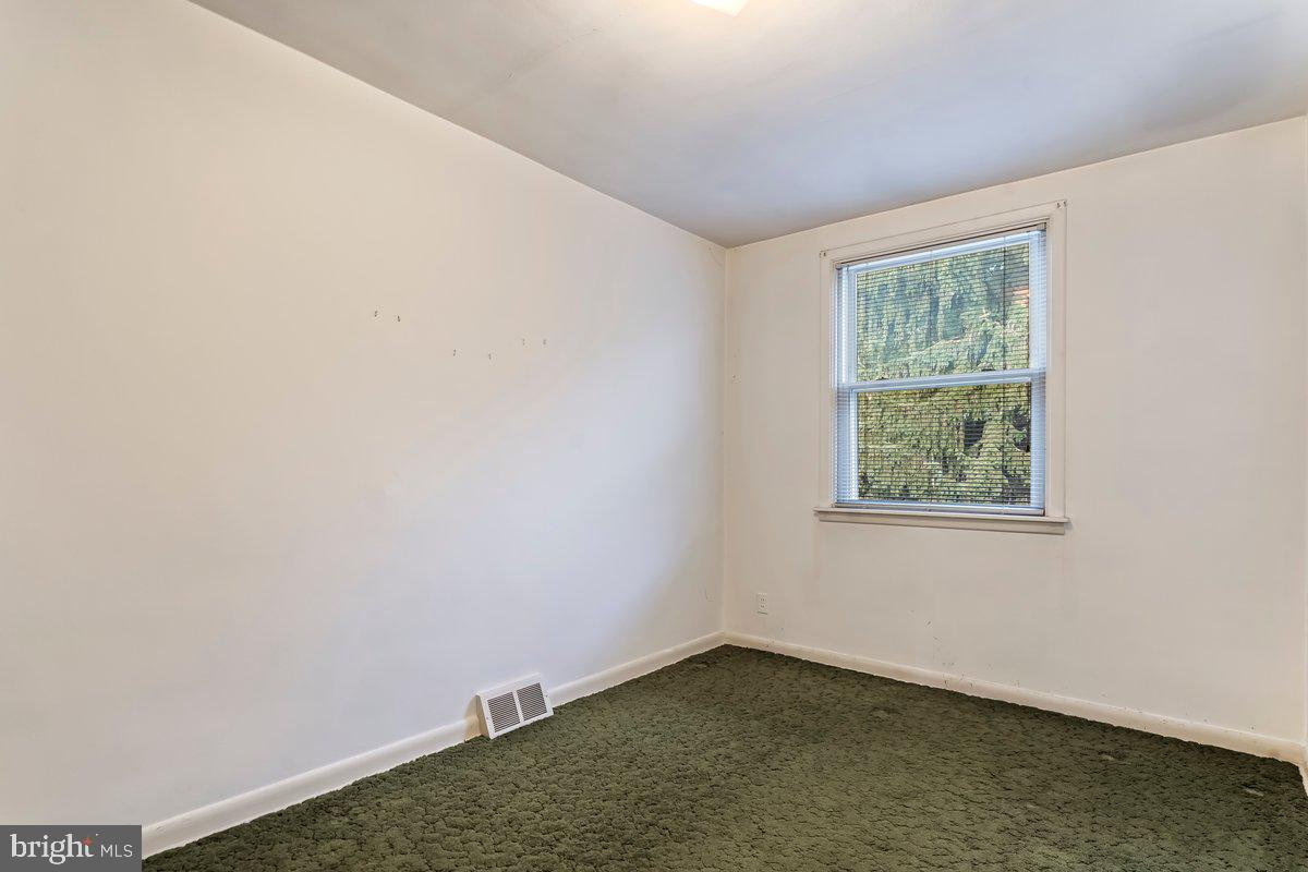 ELMWOOD PARK - Residential