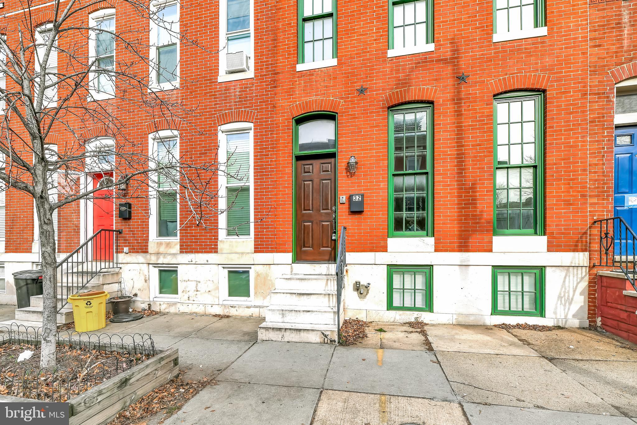 RIVERSIDE - Residential Lease