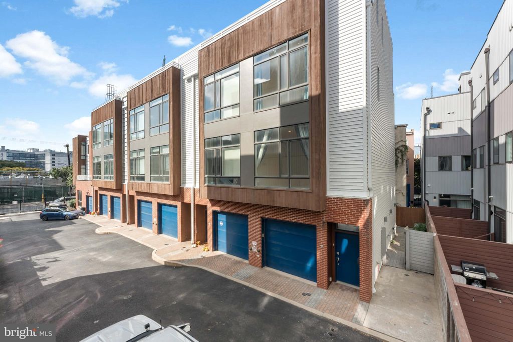 Photo of 333 Green Street #7, PHILADELPHIA, PA 19123 (MLS # PAPH2539192)