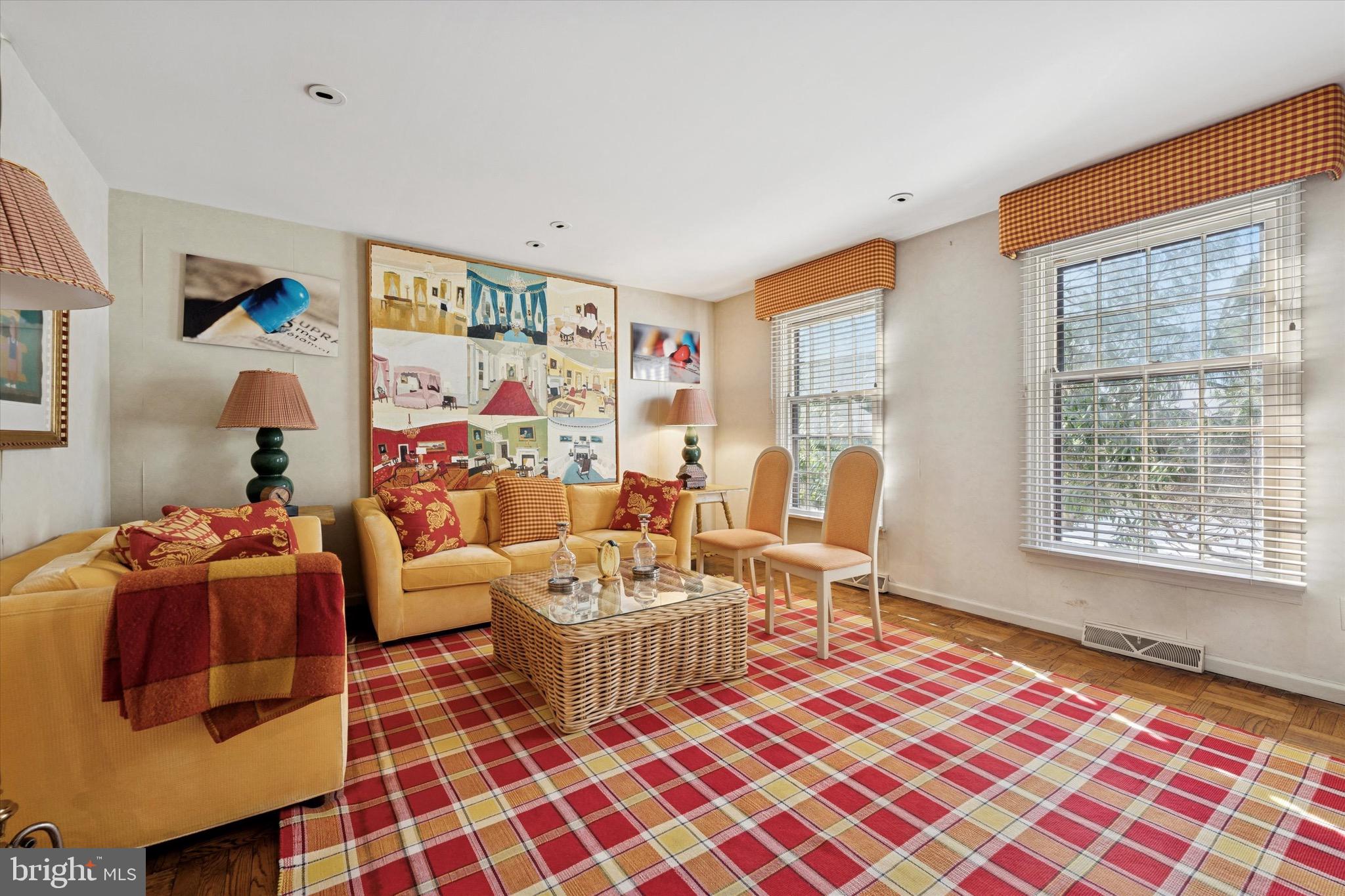 WYNNEWOOD - Residential