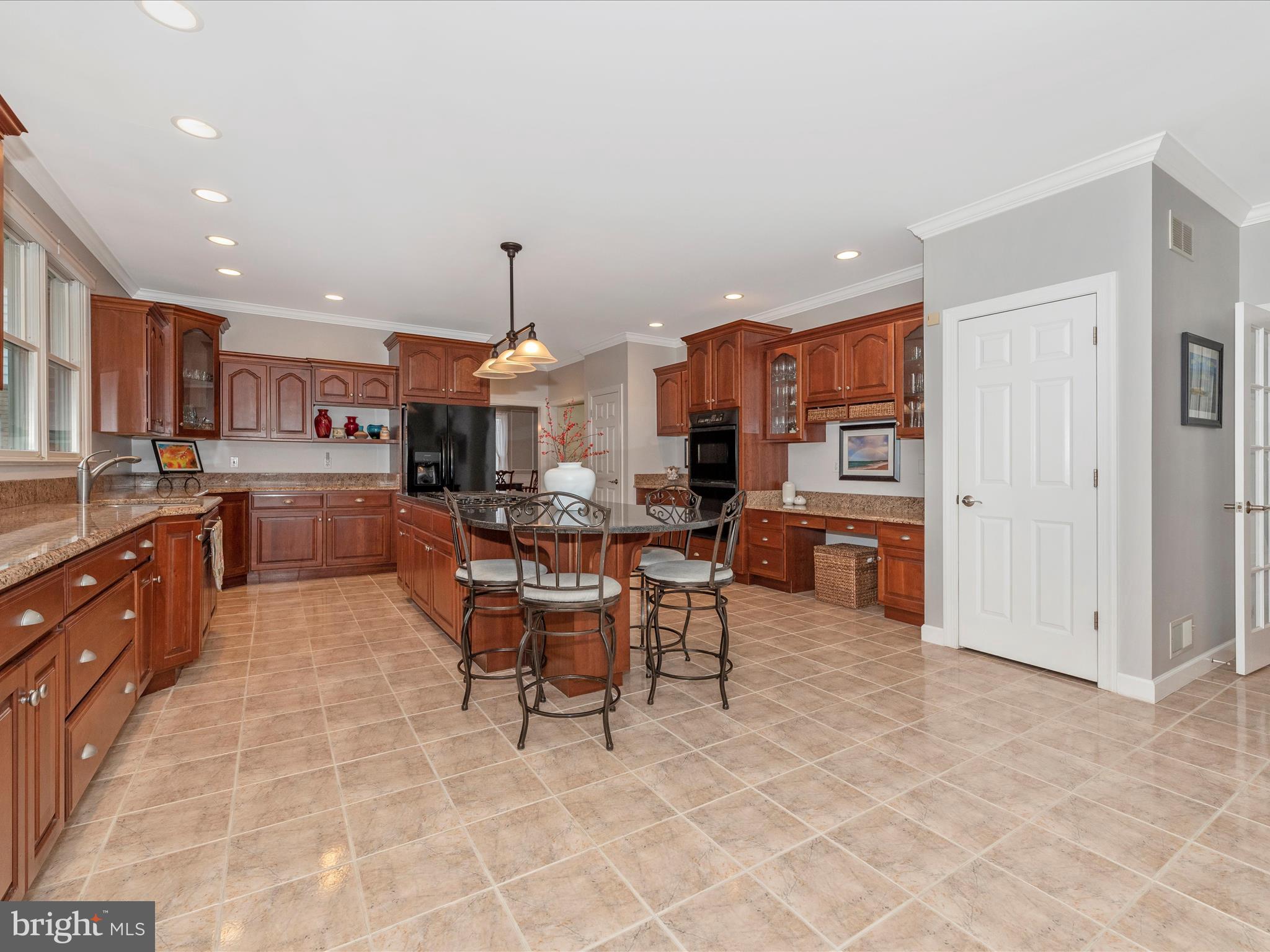 RIVER DOWNS - Residential