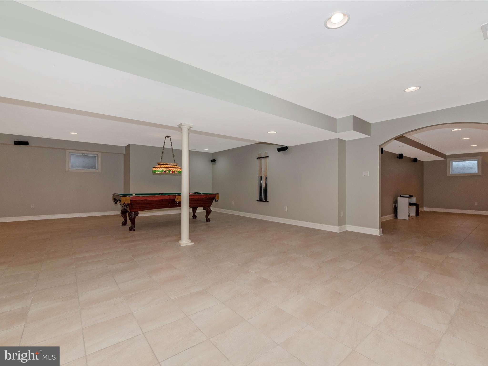 RIVER DOWNS - Residential