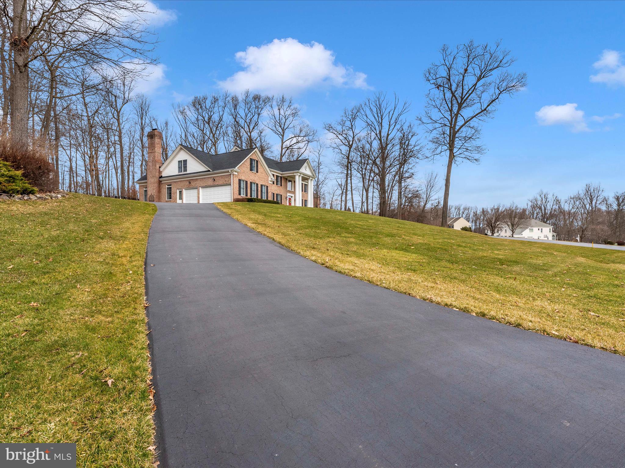 RIVER DOWNS - Residential