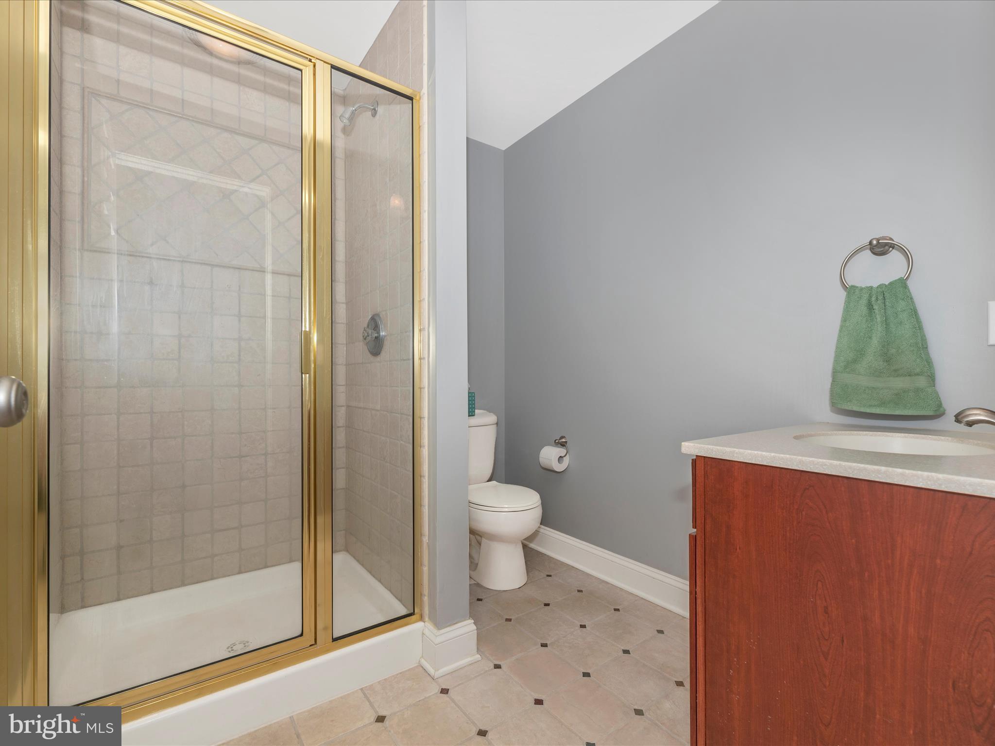 RIVER DOWNS - Residential