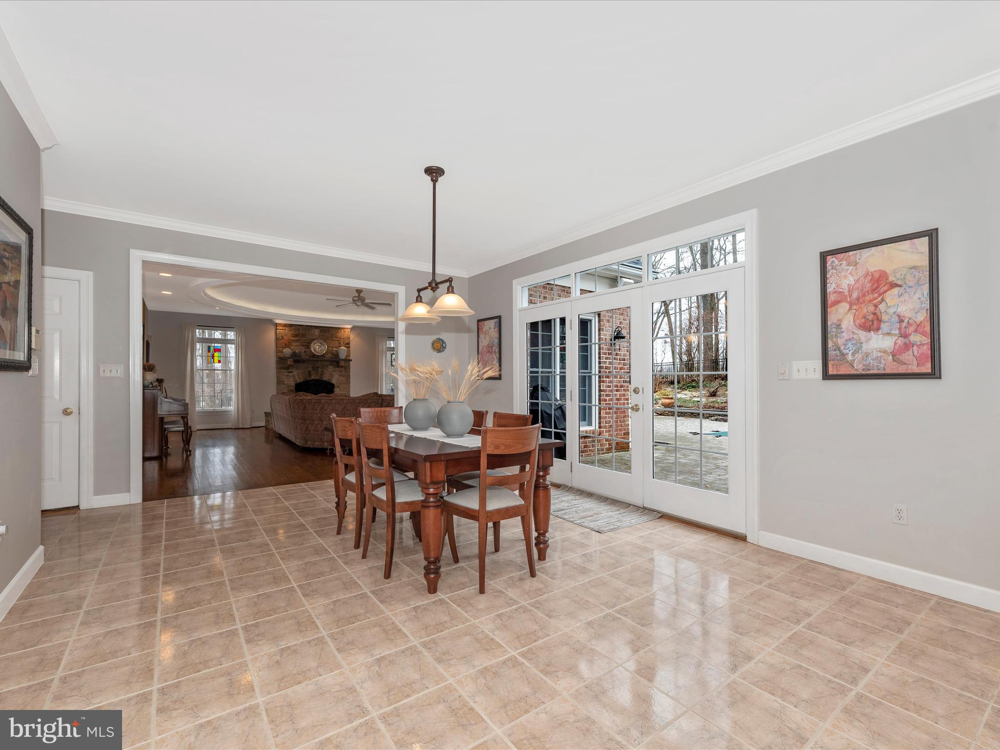 RIVER DOWNS - Residential