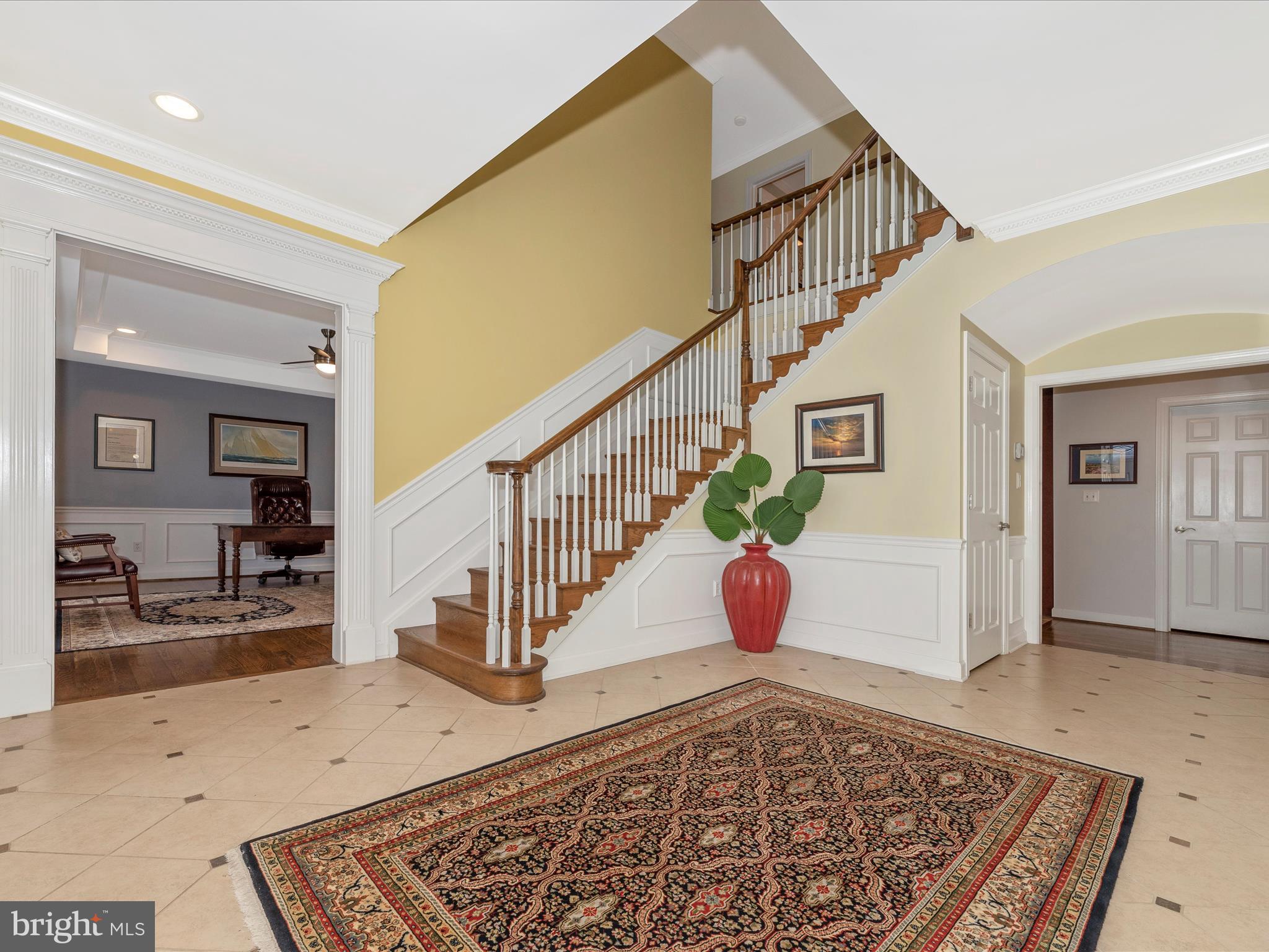 RIVER DOWNS - Residential