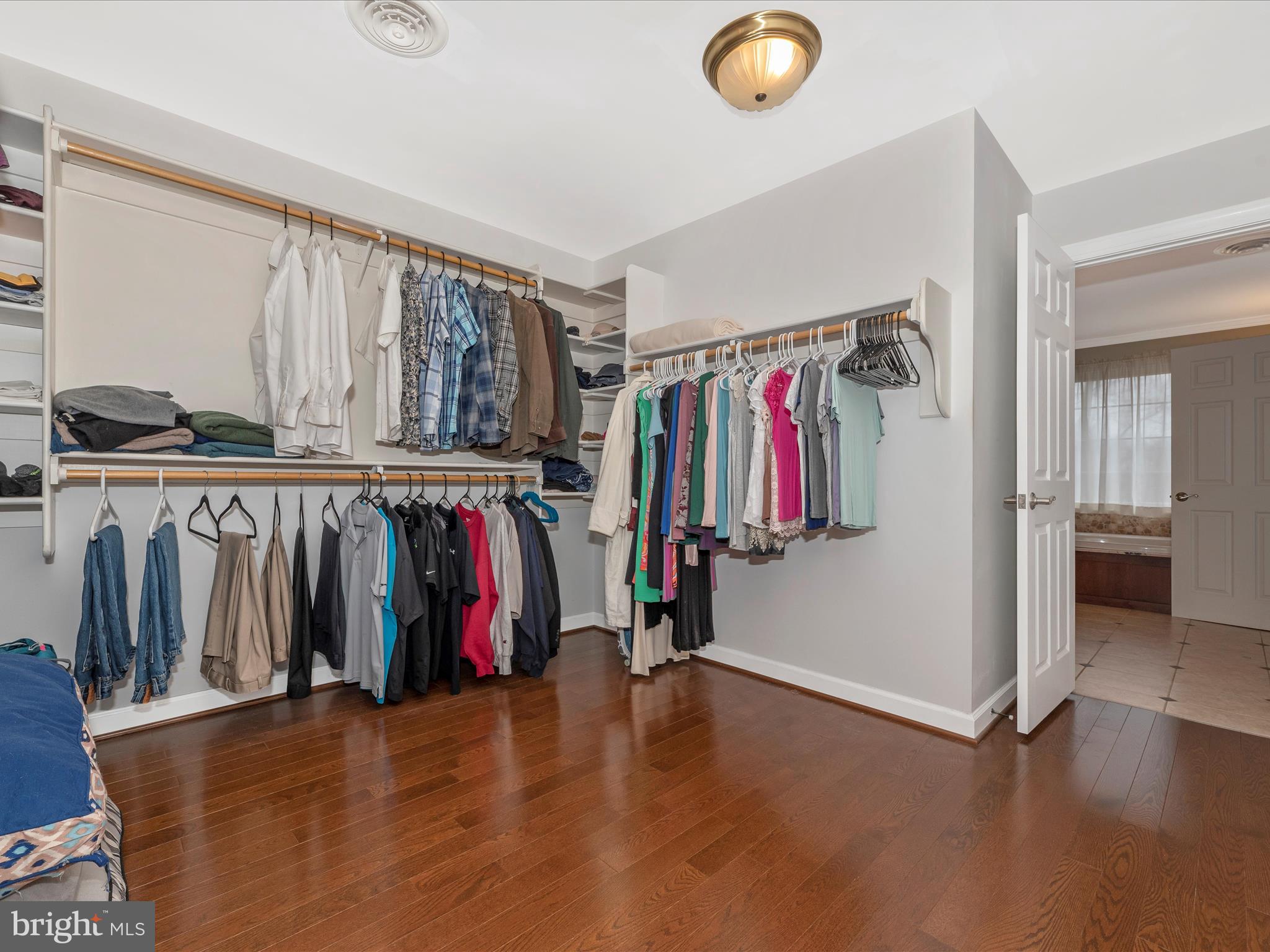 RIVER DOWNS - Residential