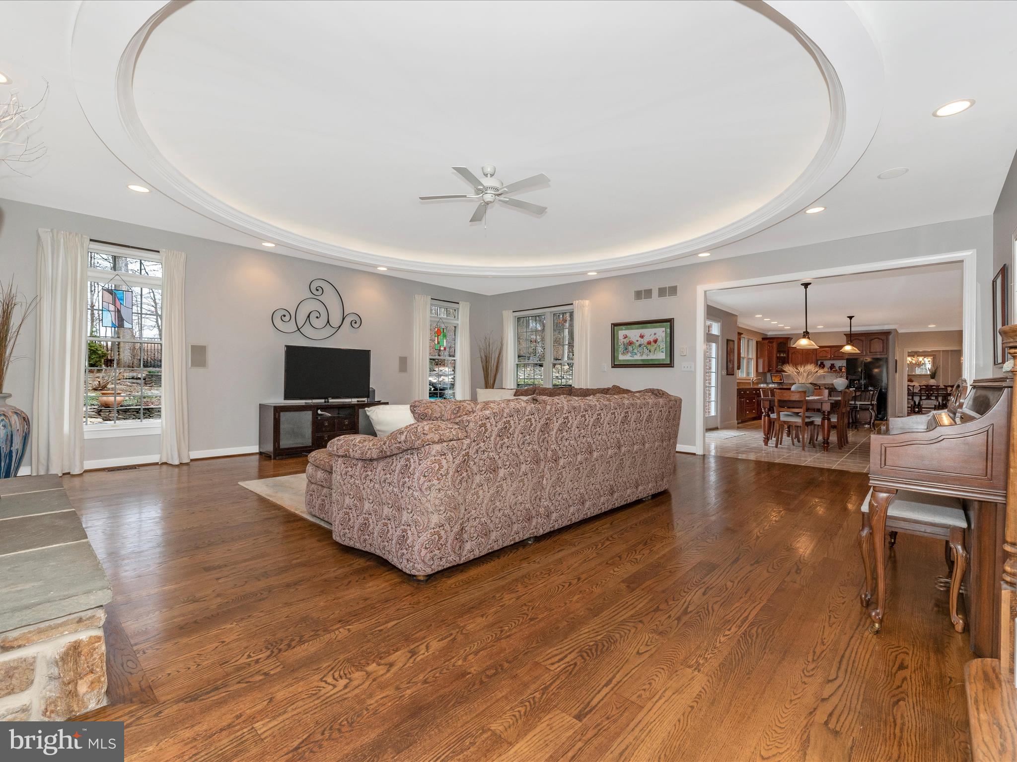 RIVER DOWNS - Residential