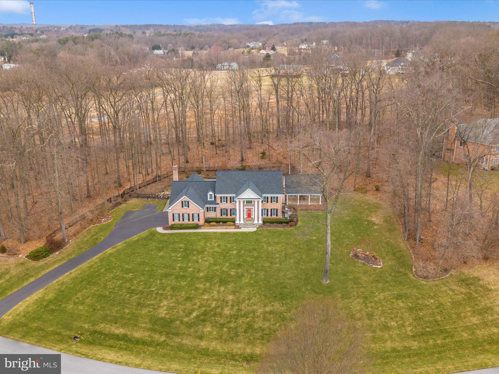 RIVER DOWNS - Residential