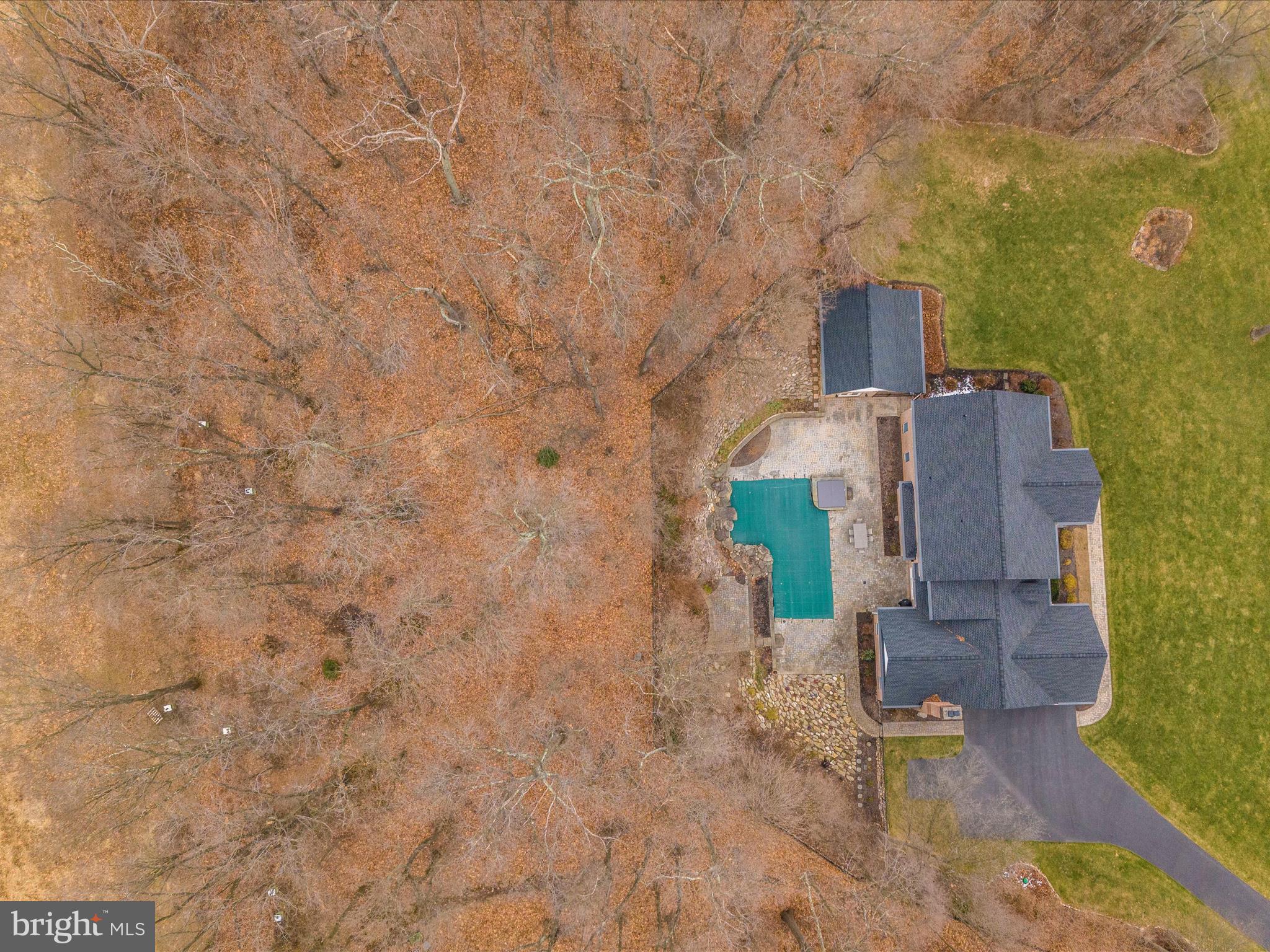 RIVER DOWNS - Residential