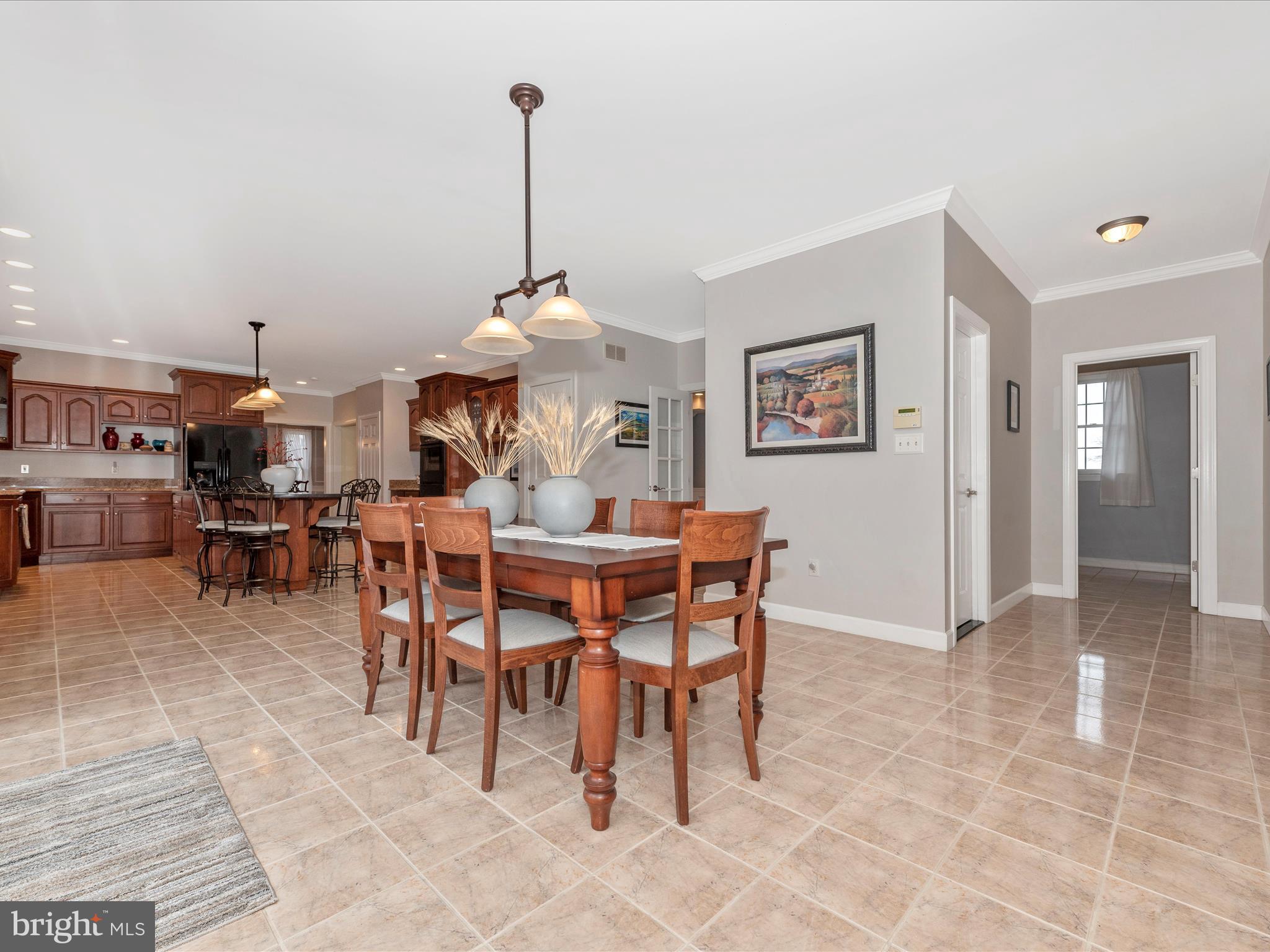 RIVER DOWNS - Residential