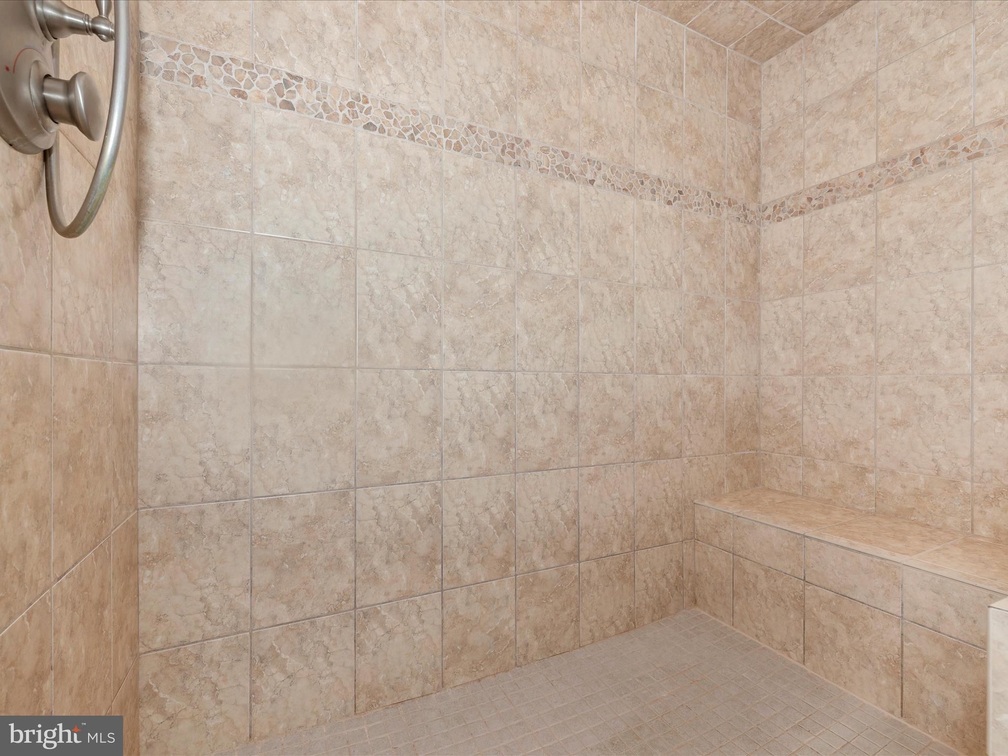 RIVER DOWNS - Residential