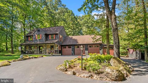 27 BYERS ROAD OTTSVILLE PA 18942