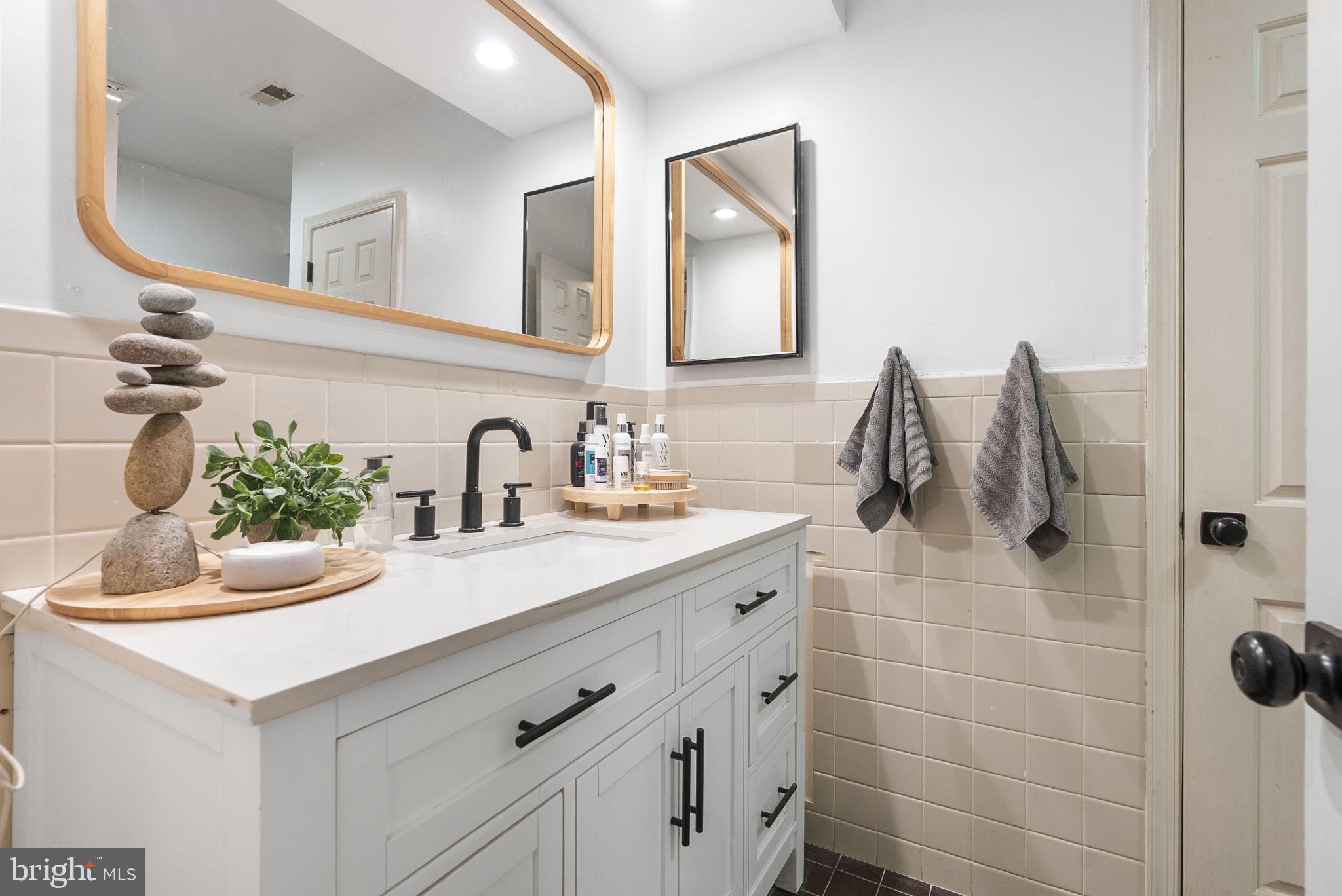 MEDFORD COMMONS - Residential