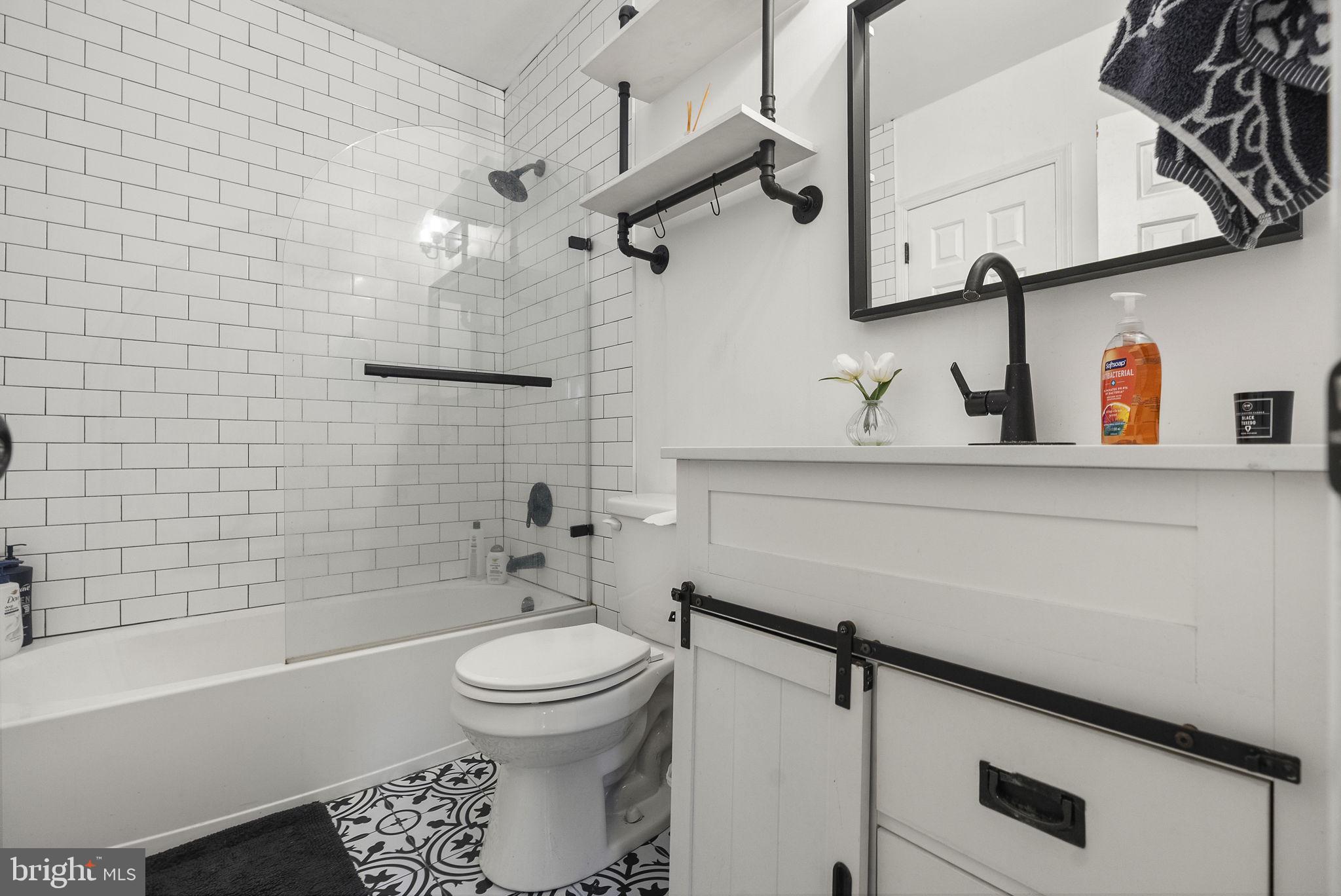 MEDFORD COMMONS - Residential