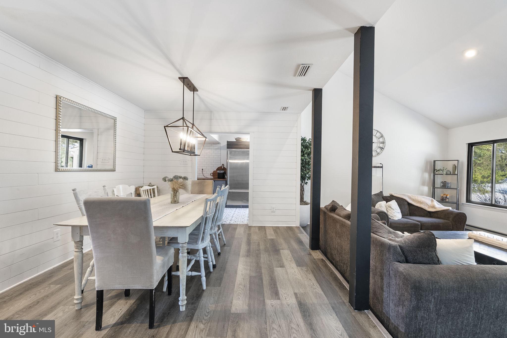 MEDFORD COMMONS - Residential