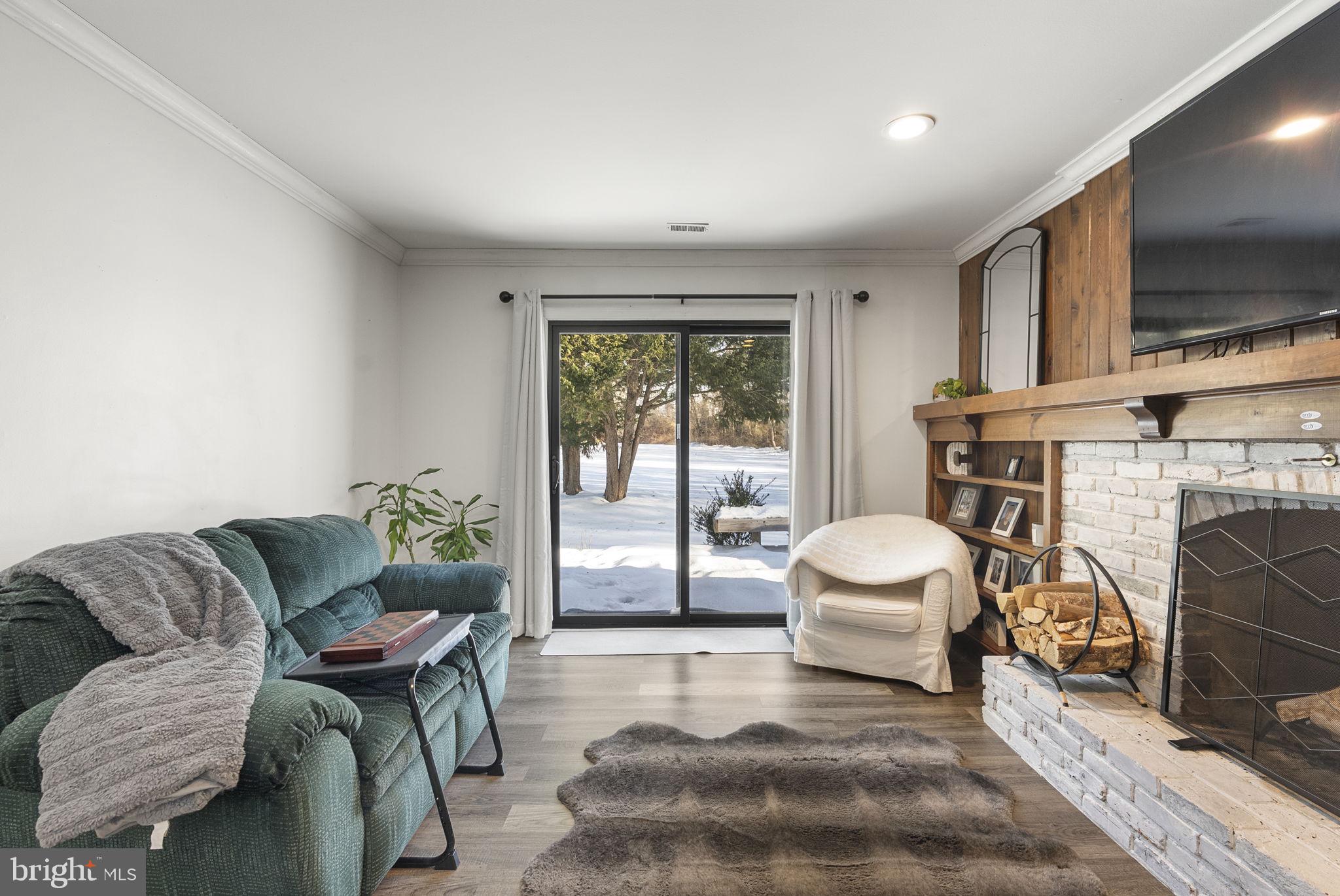 MEDFORD COMMONS - Residential