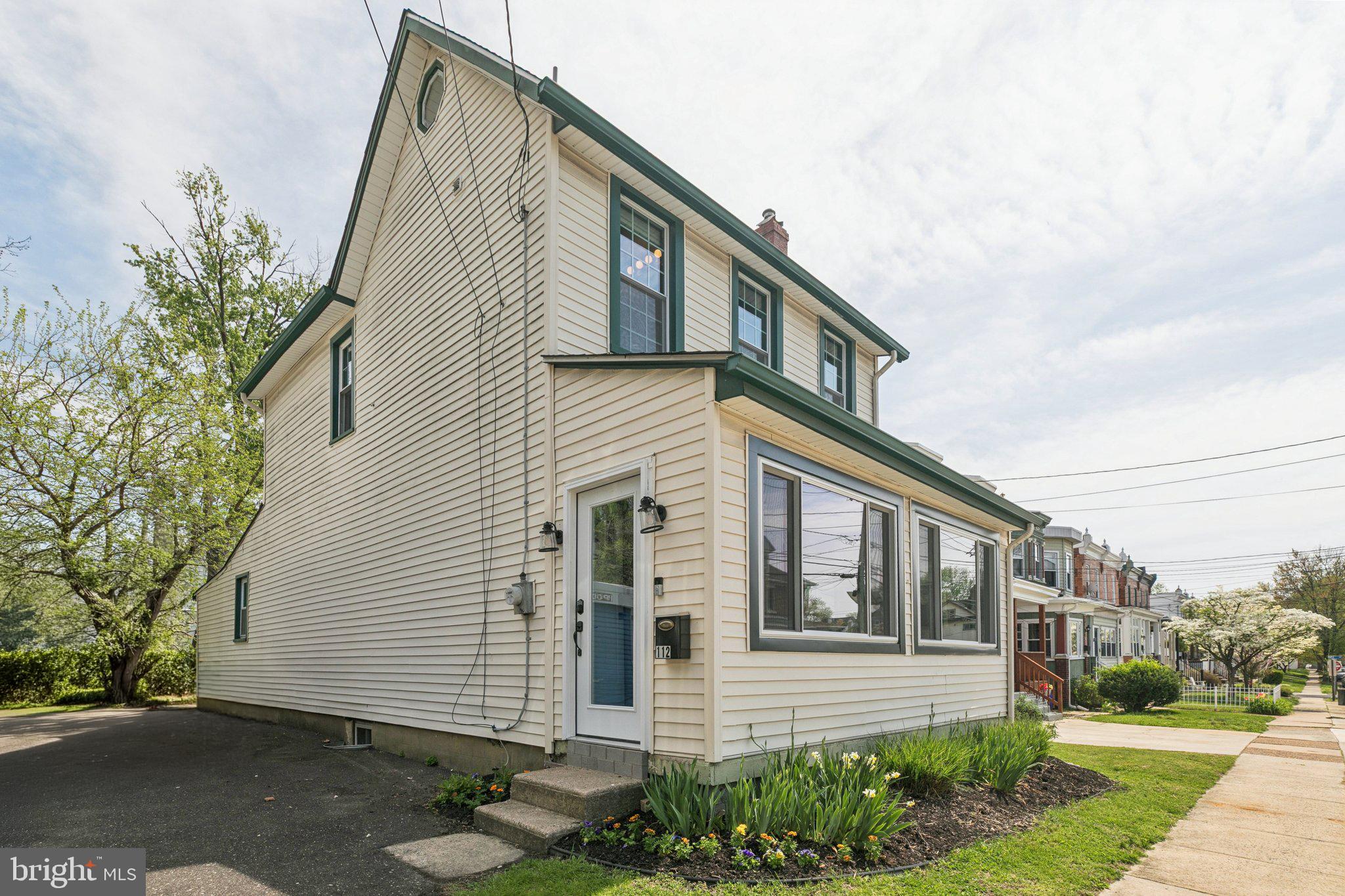 112 LINCOLN AVENUE