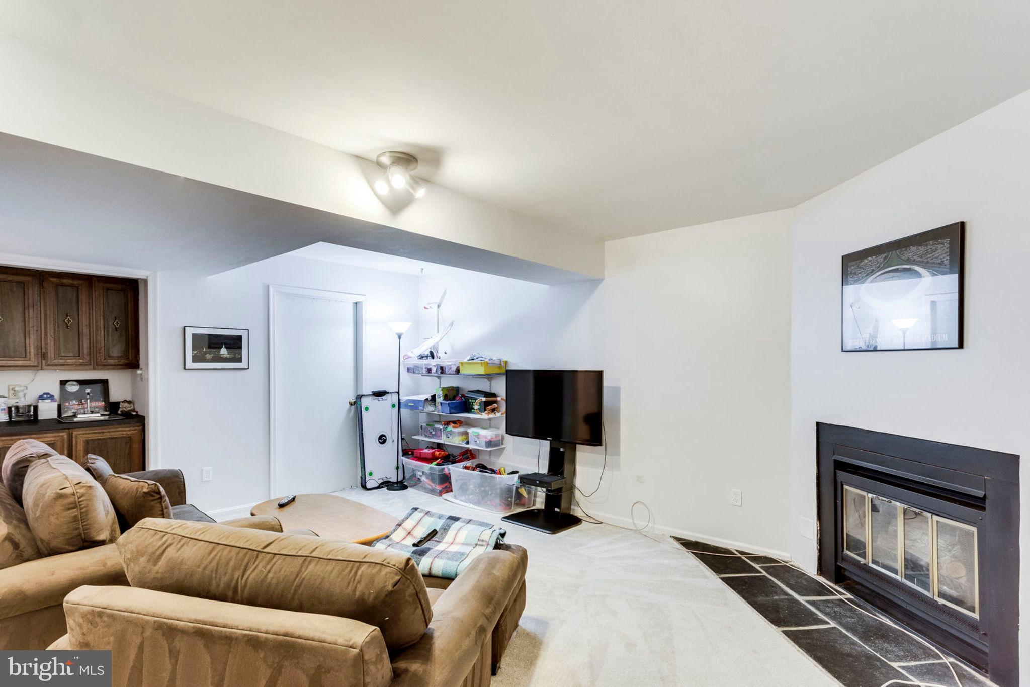 OLD MILL COMMUNITY - Residential