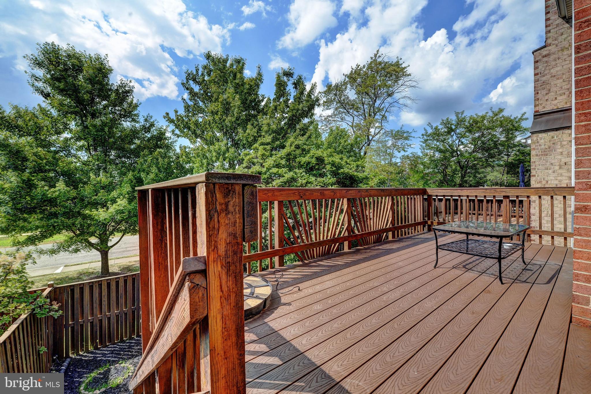 COLONIES OF MADRILLON - Residential Lease