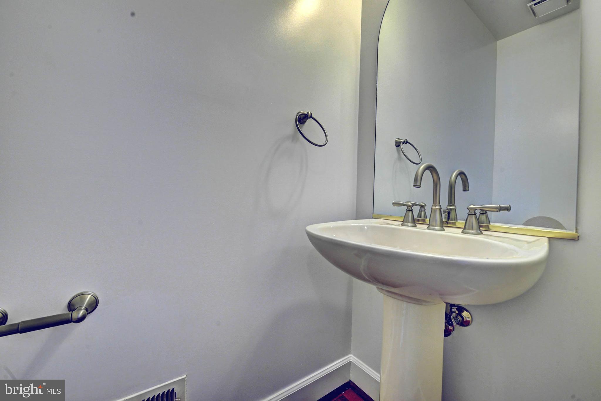 COLONIES OF MADRILLON - Residential Lease