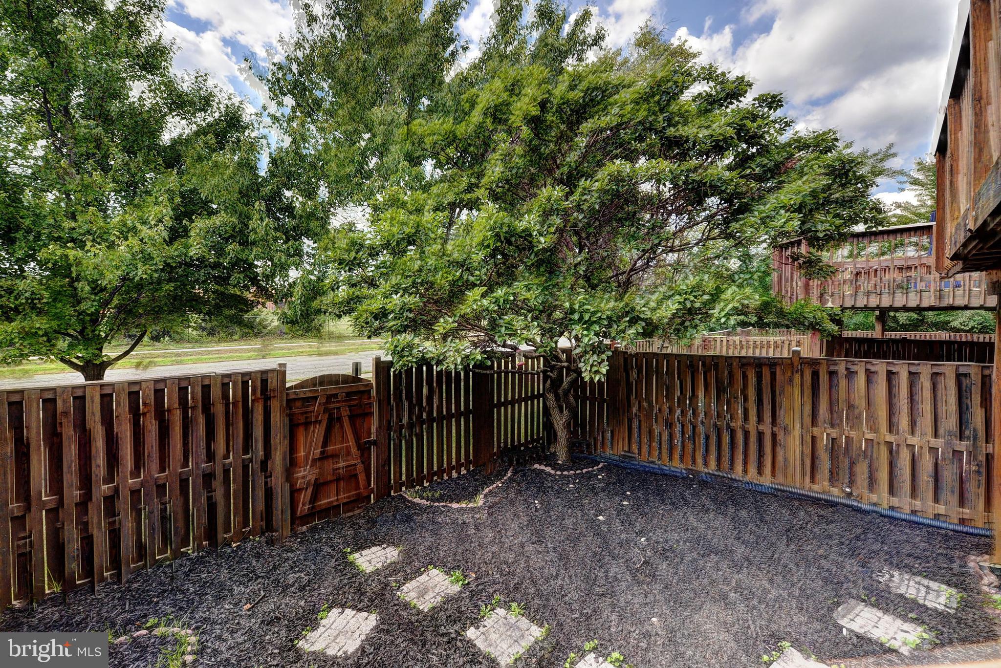 COLONIES OF MADRILLON - Residential Lease