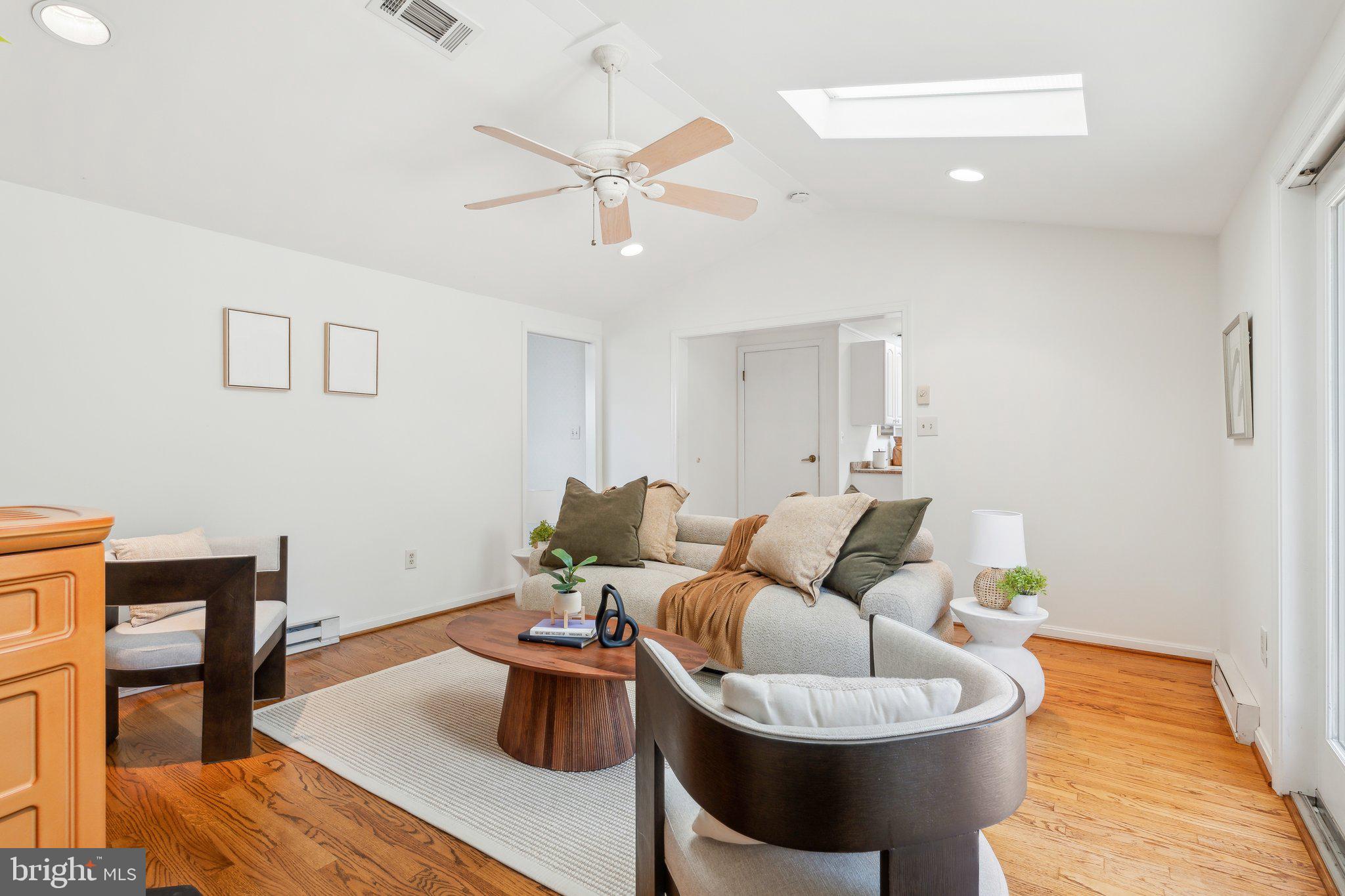 DAMASCUS OUTSIDE - Residential