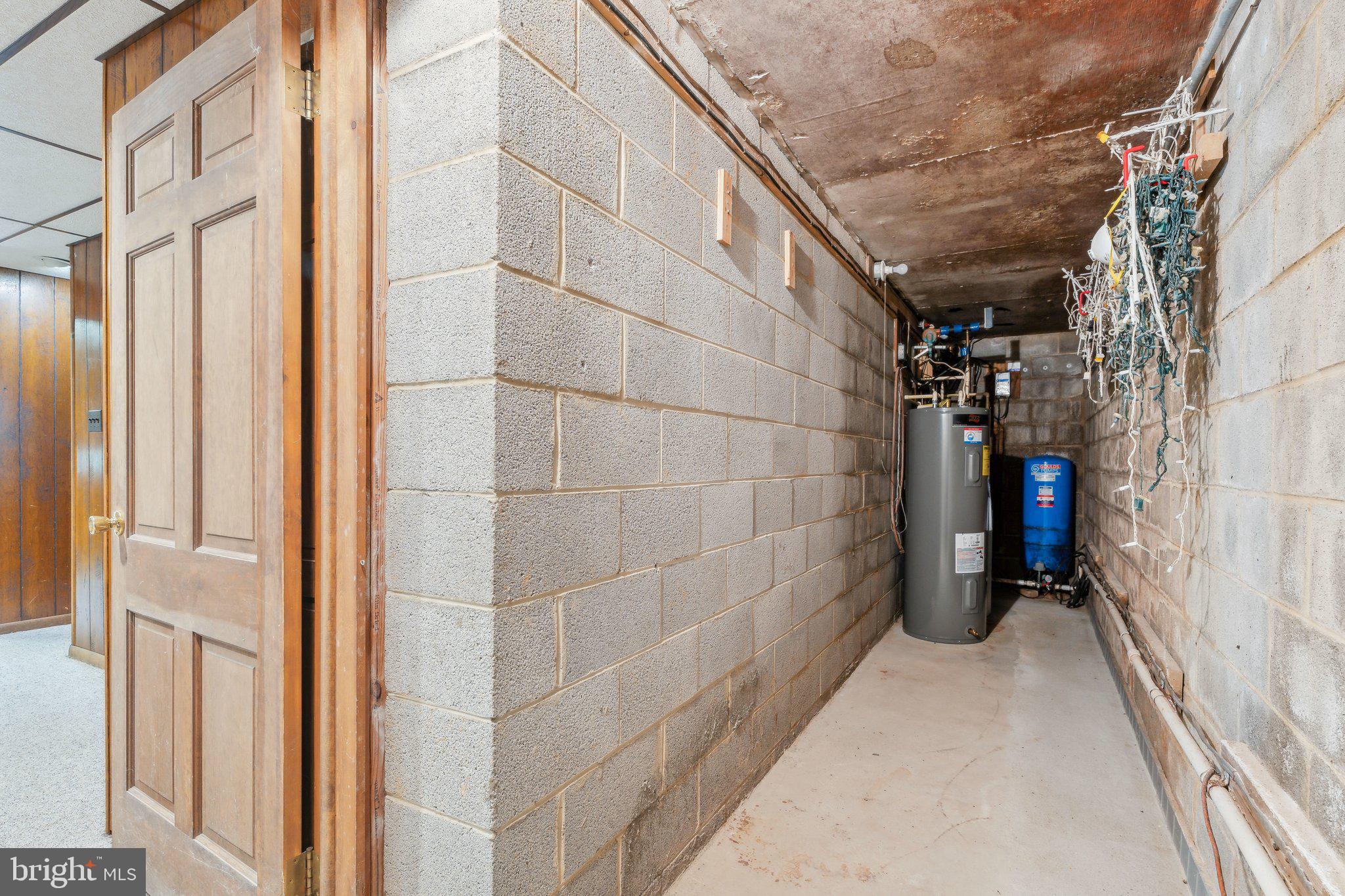 DAMASCUS OUTSIDE - Residential