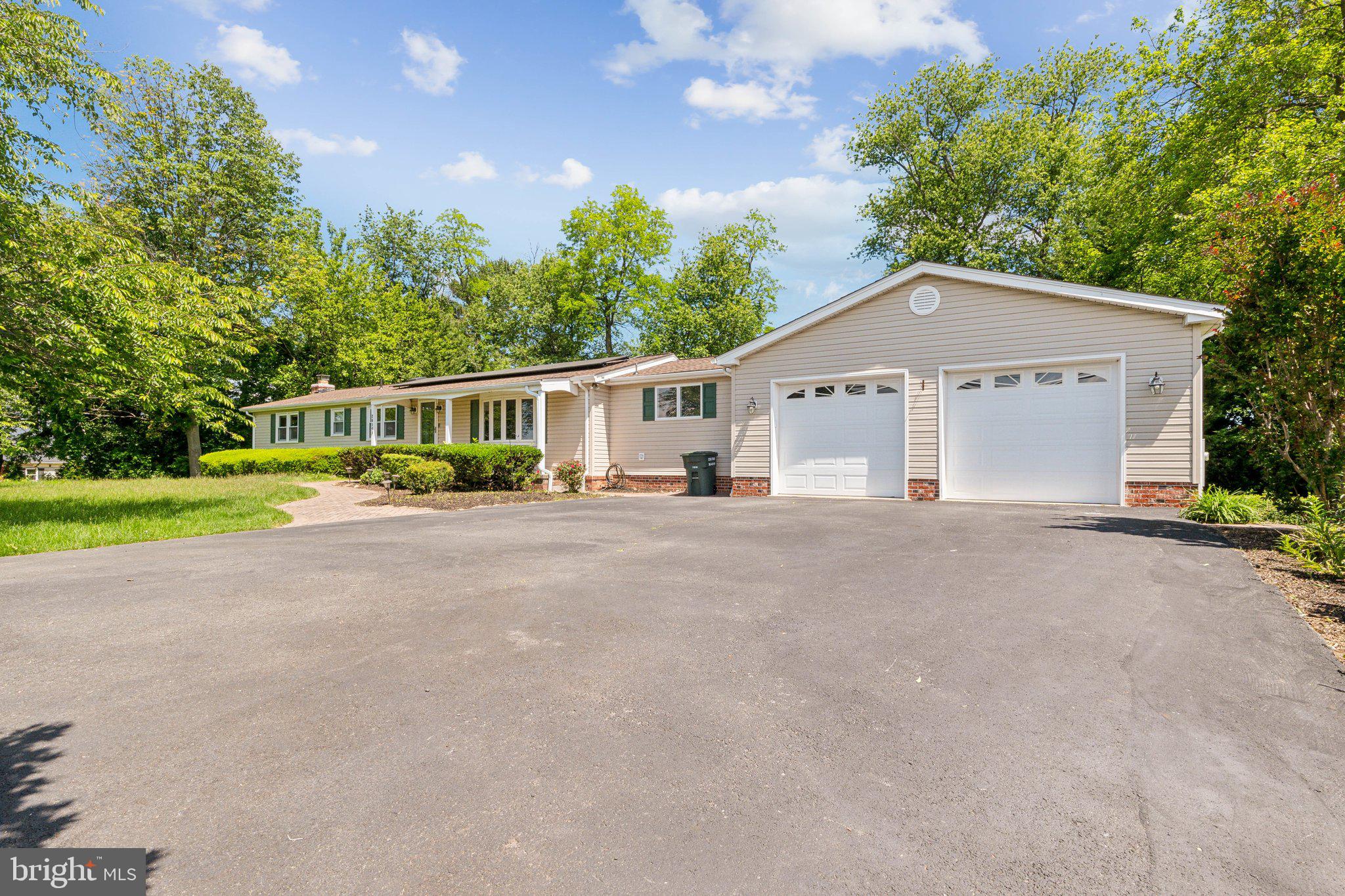 DAMASCUS OUTSIDE - Residential