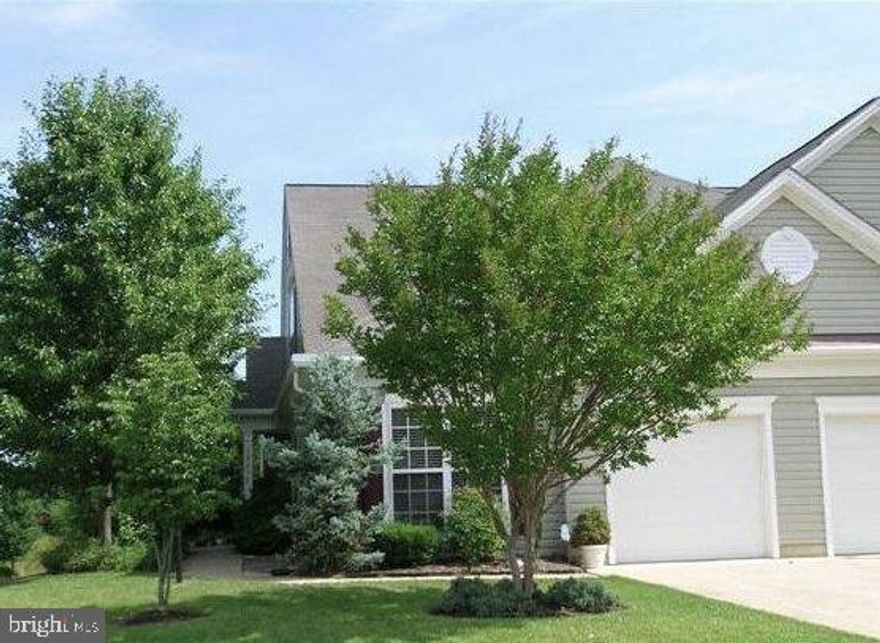 River Ridge is an active adult community  in a great location . In 80 % of homes, one person must be 55 and no residents under 18 allowed . 20% could have residents under 55 BUT no resident under 18.
Radison end unit villa featuring almost 2000 square feet of living space on main level and loft  3 BR, 3 BA, living room, dining room, kitchen, breakfast room, enclosed porch, and nice deck in a premier location. Sold totally “ as is “ condition..