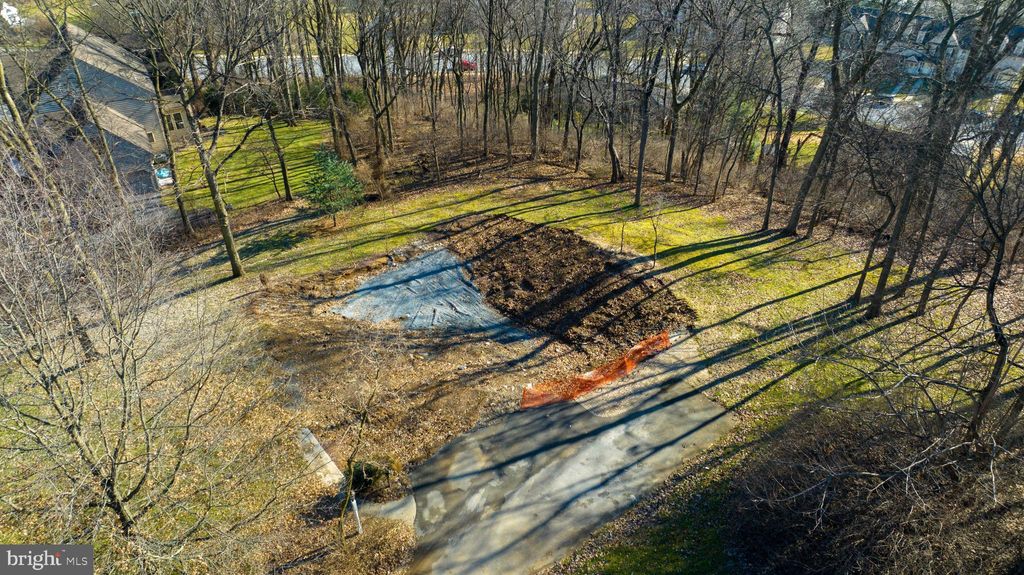 Photo of 109 ROUNDTOP DR, LANCASTER, PA 17601 (MLS # PALA2030218)