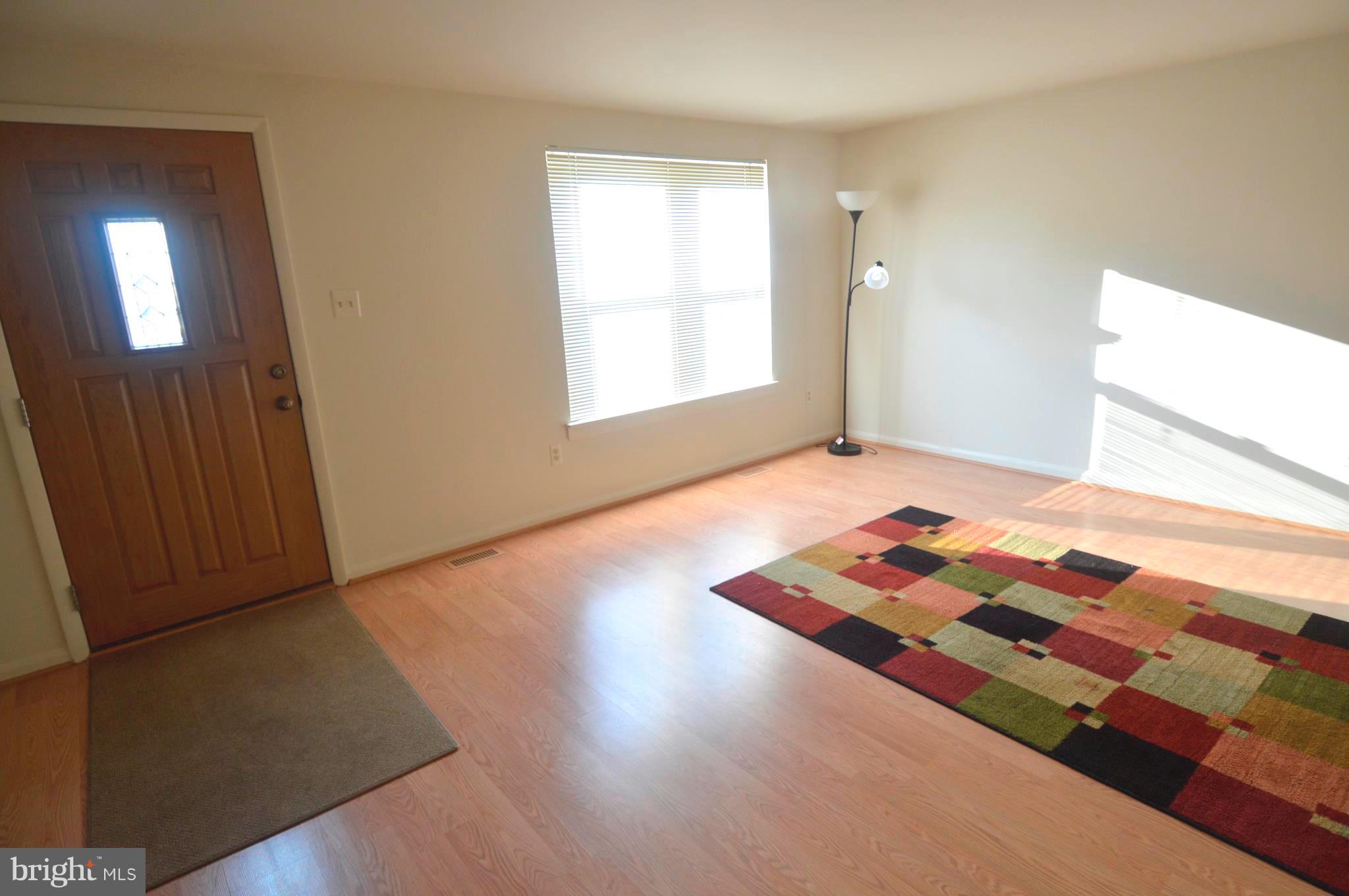 TOWN & COUNTRY APARTMENTS CARNEY - Residential