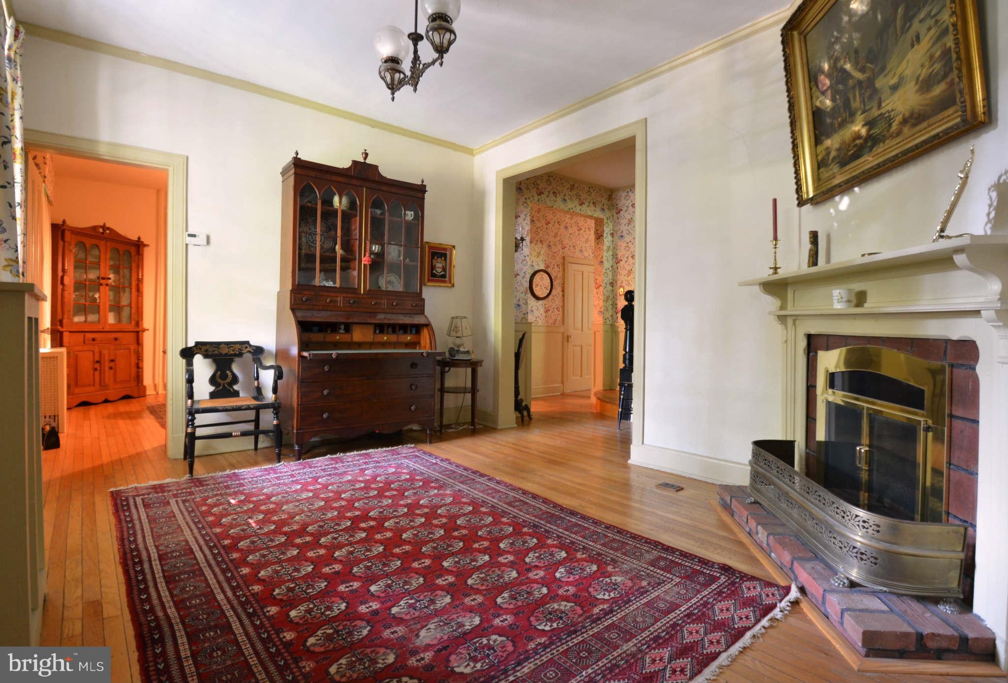 ROLAND PARK - Residential