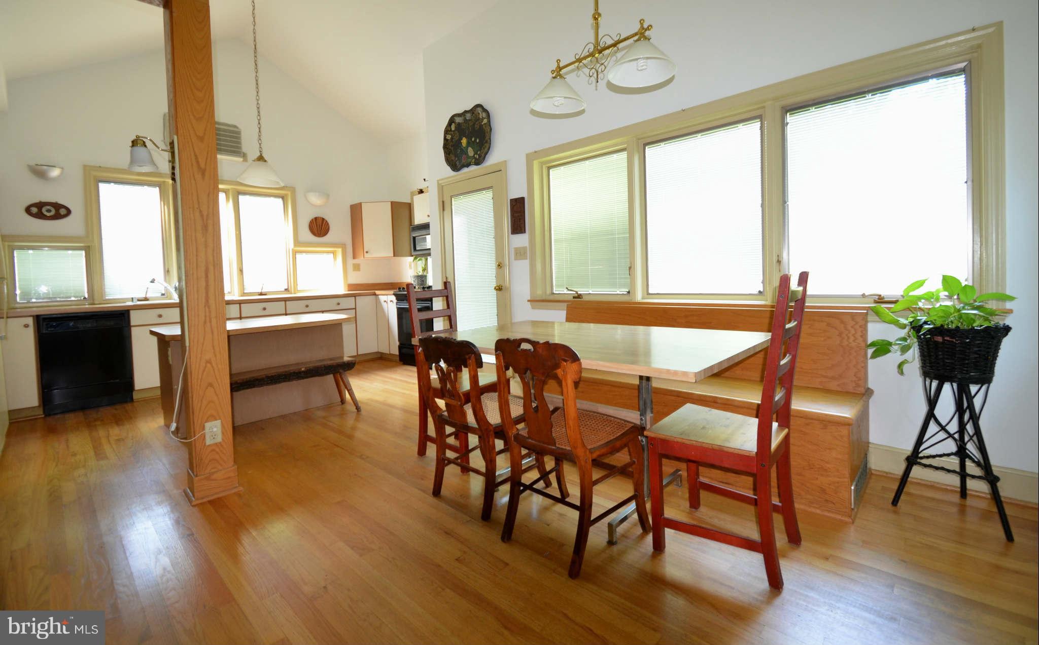 ROLAND PARK - Residential