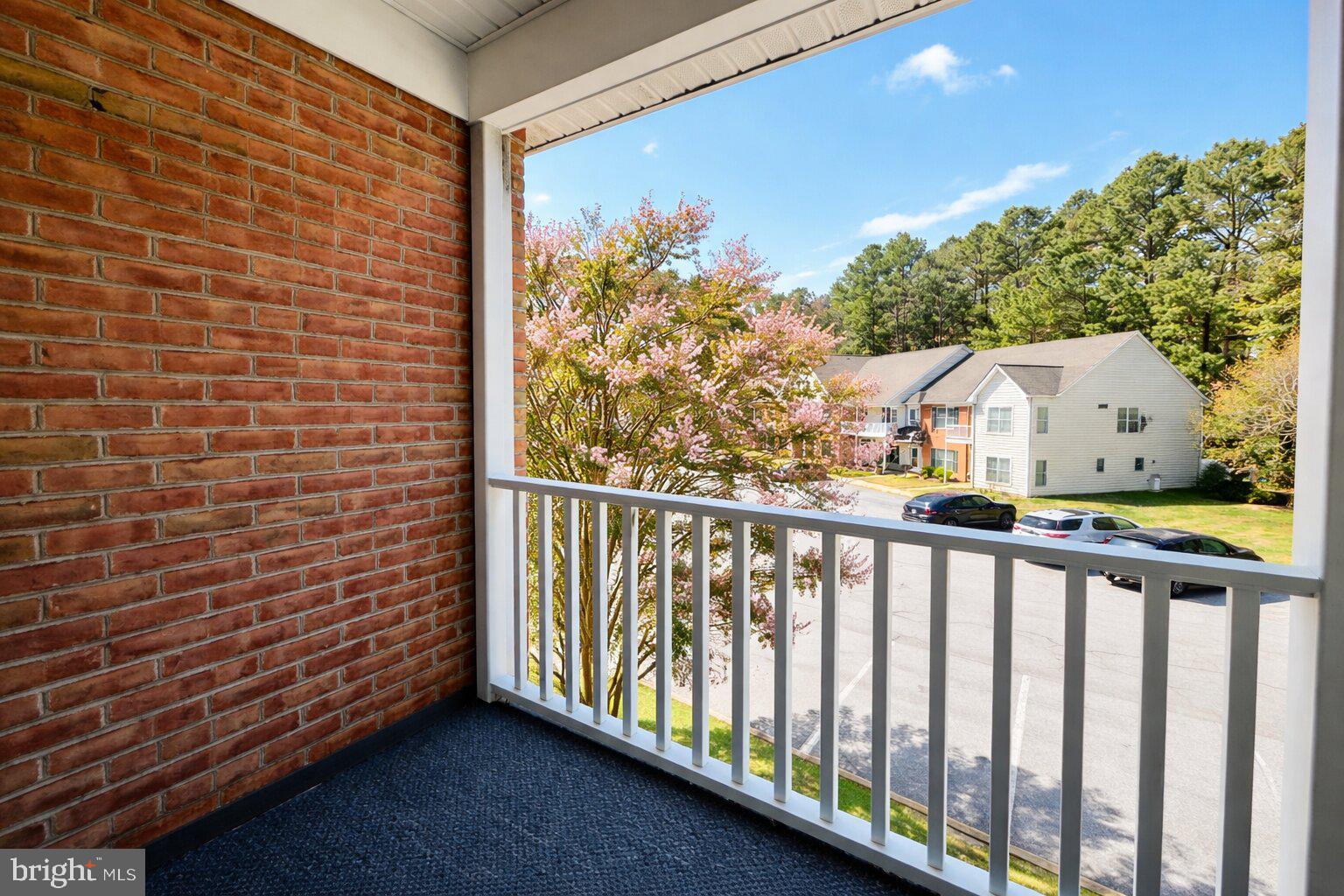 EASTON CLUB - Residential