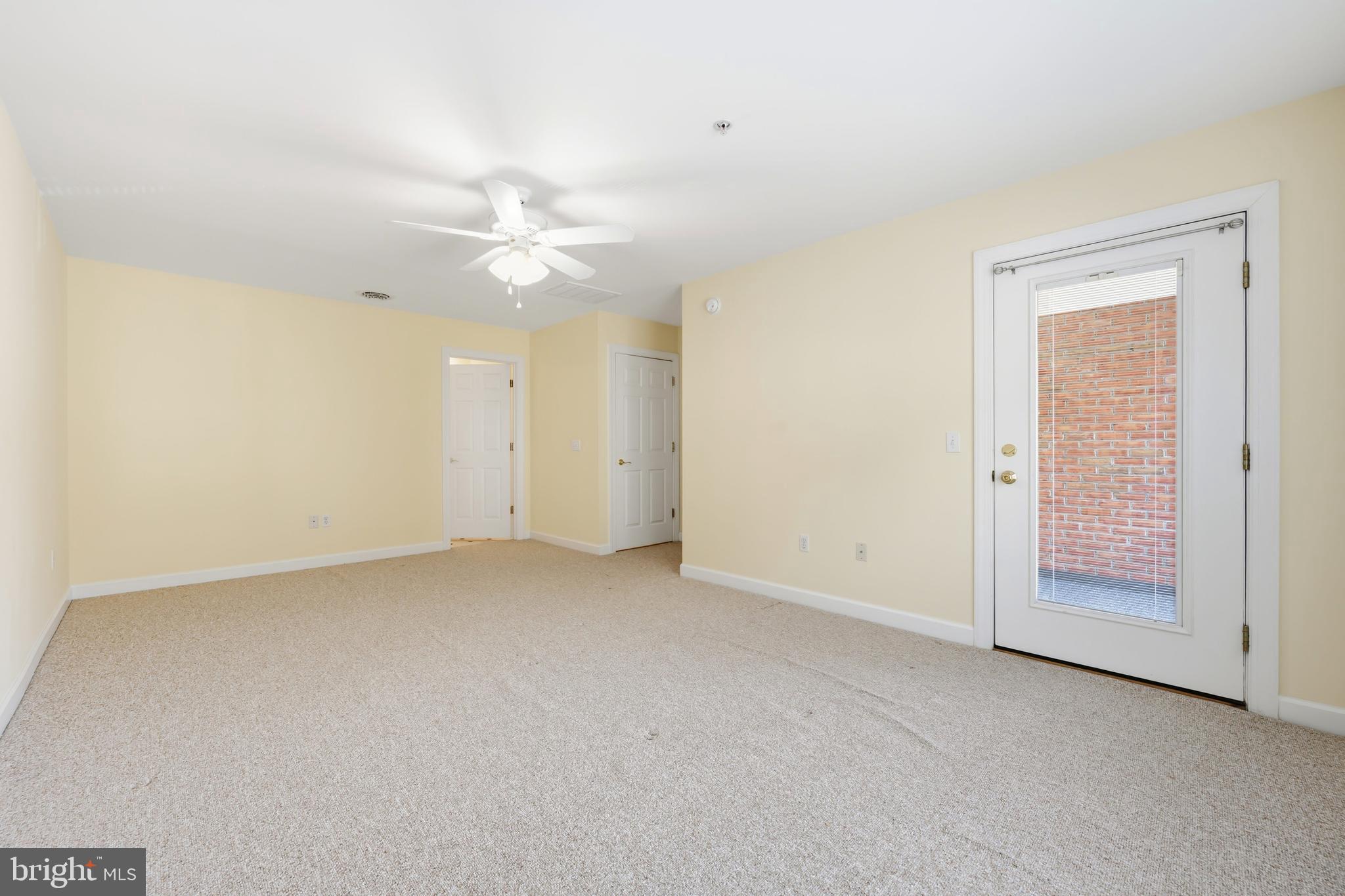 EASTON CLUB - Residential