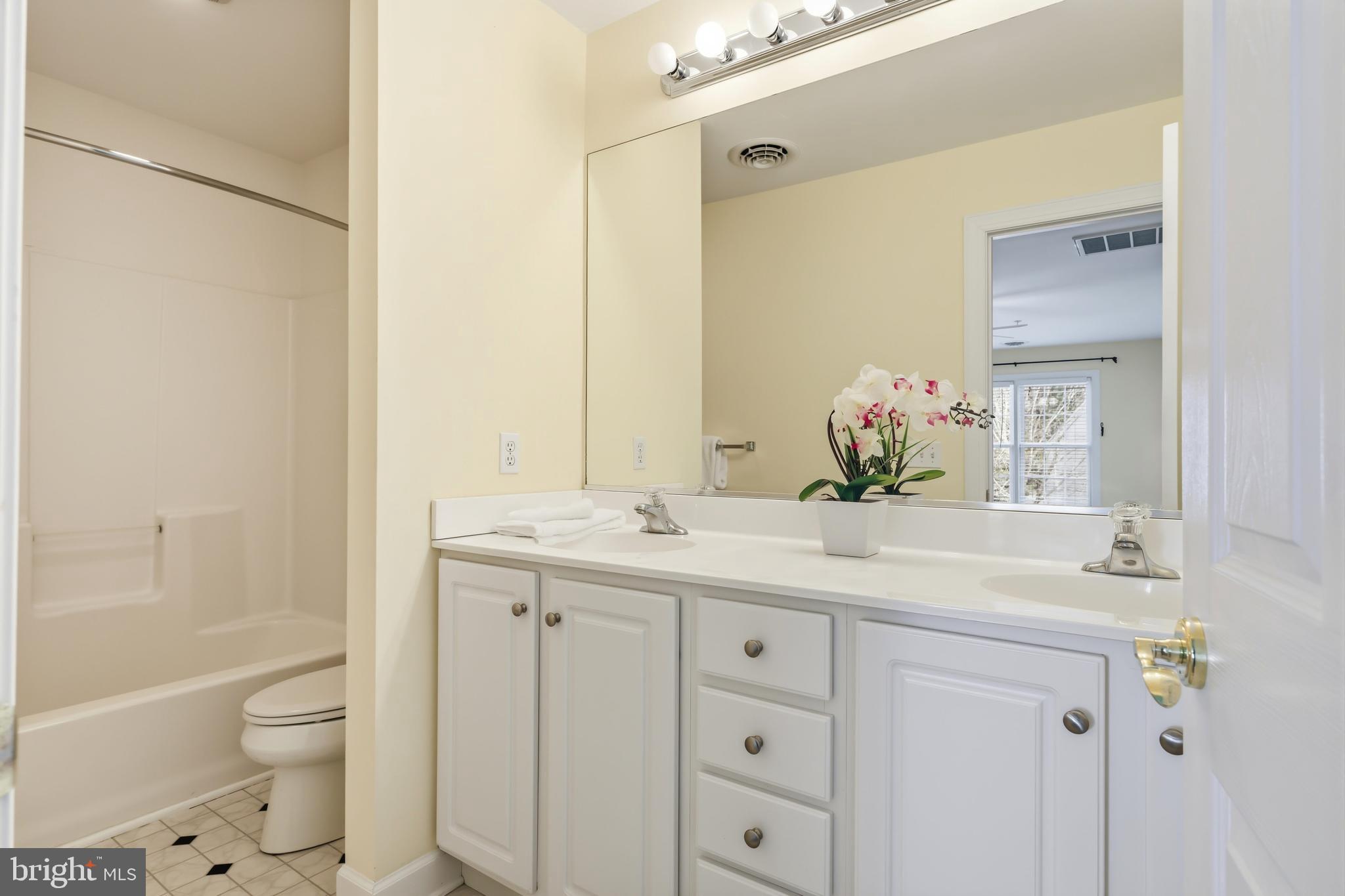 EASTON CLUB - Residential