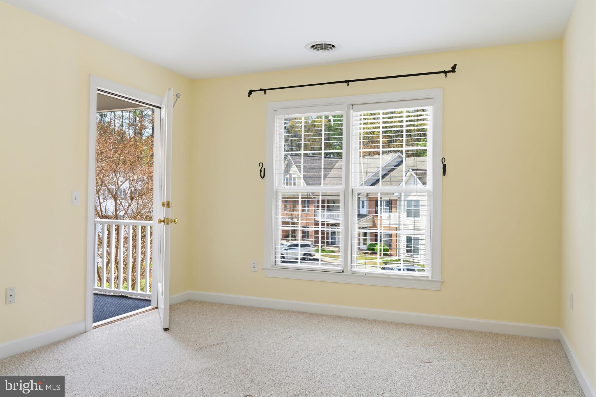 EASTON CLUB - Residential