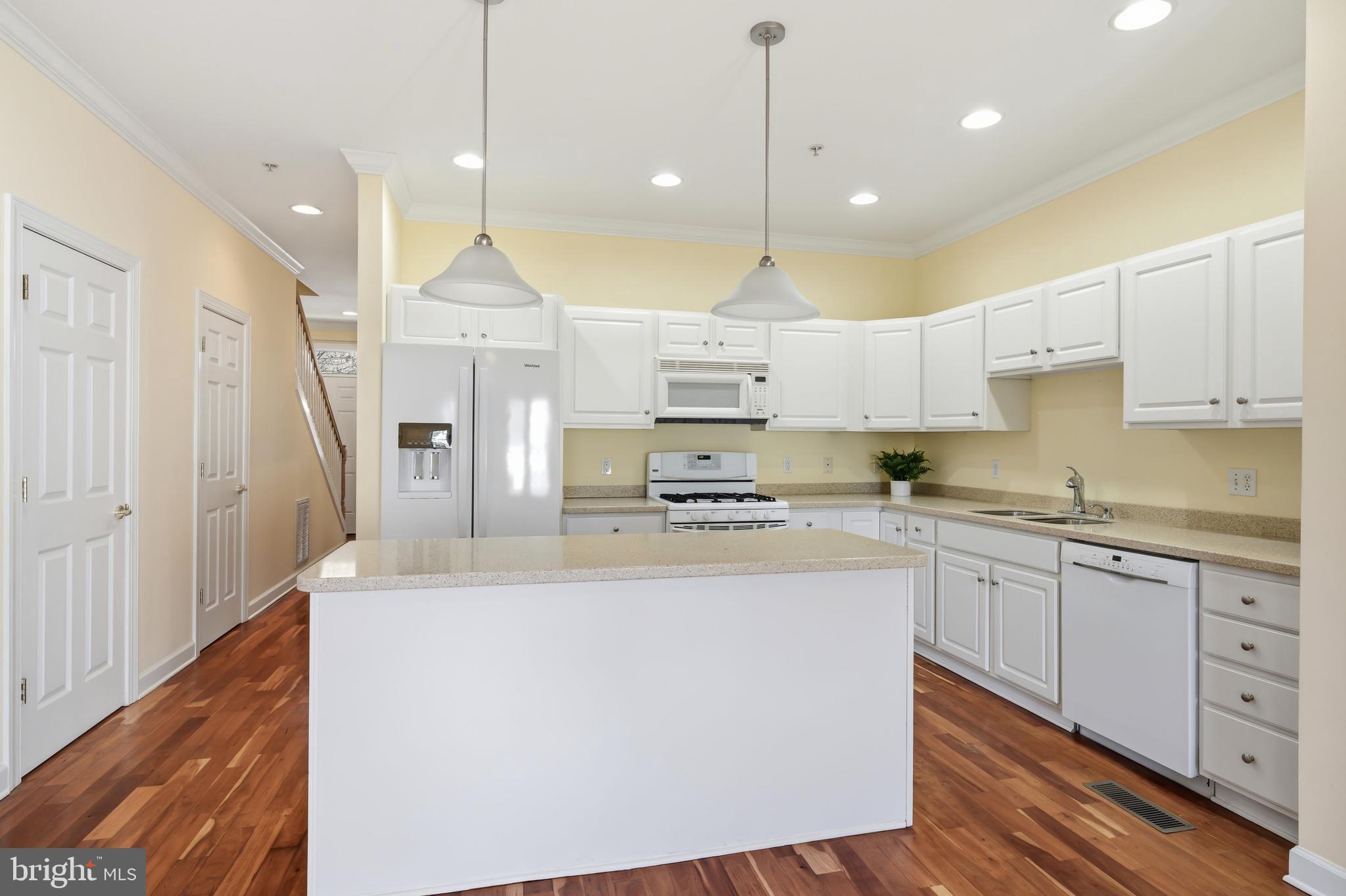 EASTON CLUB - Residential