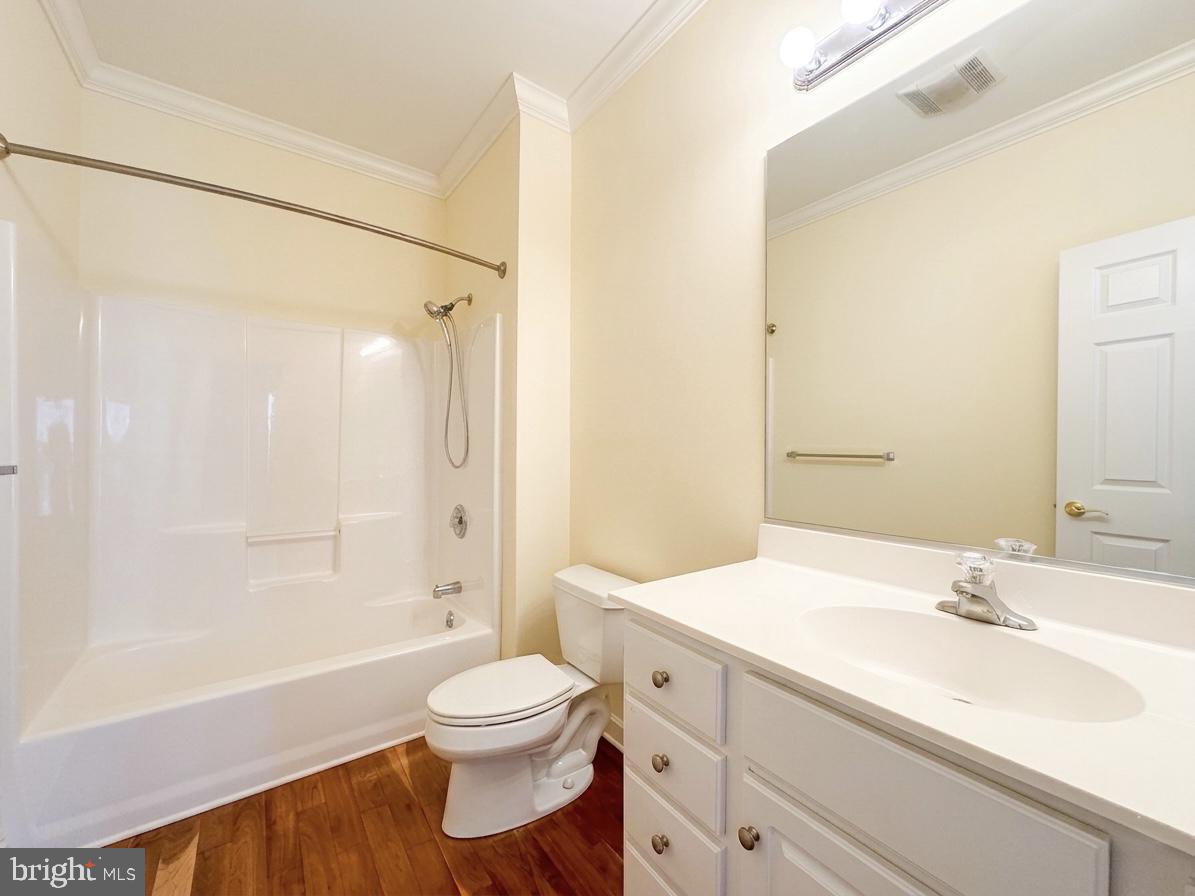 EASTON CLUB - Residential