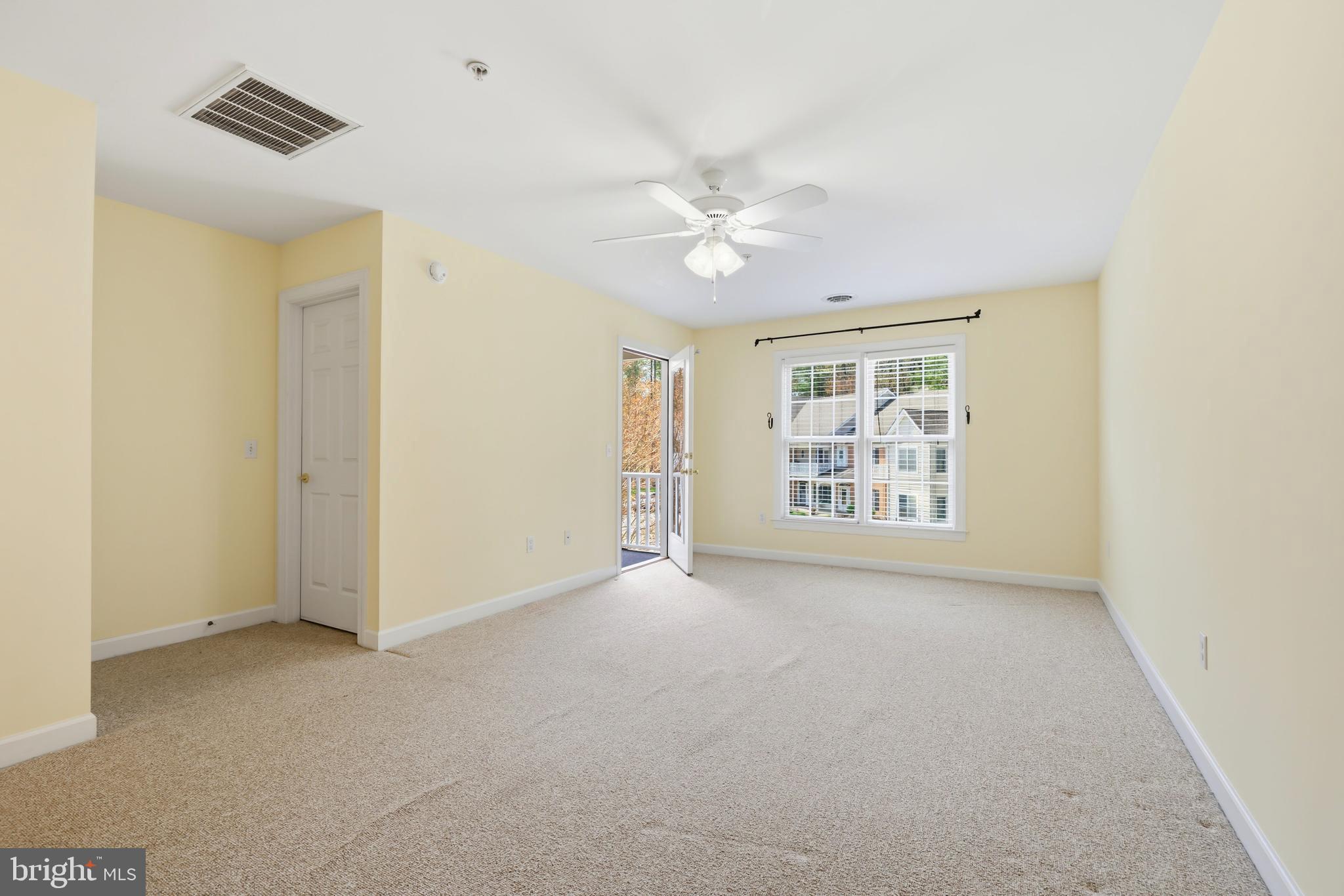 EASTON CLUB - Residential