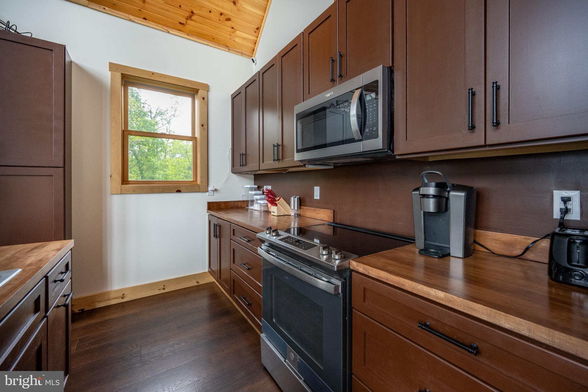 SWEET REWARDS FARM - Residential