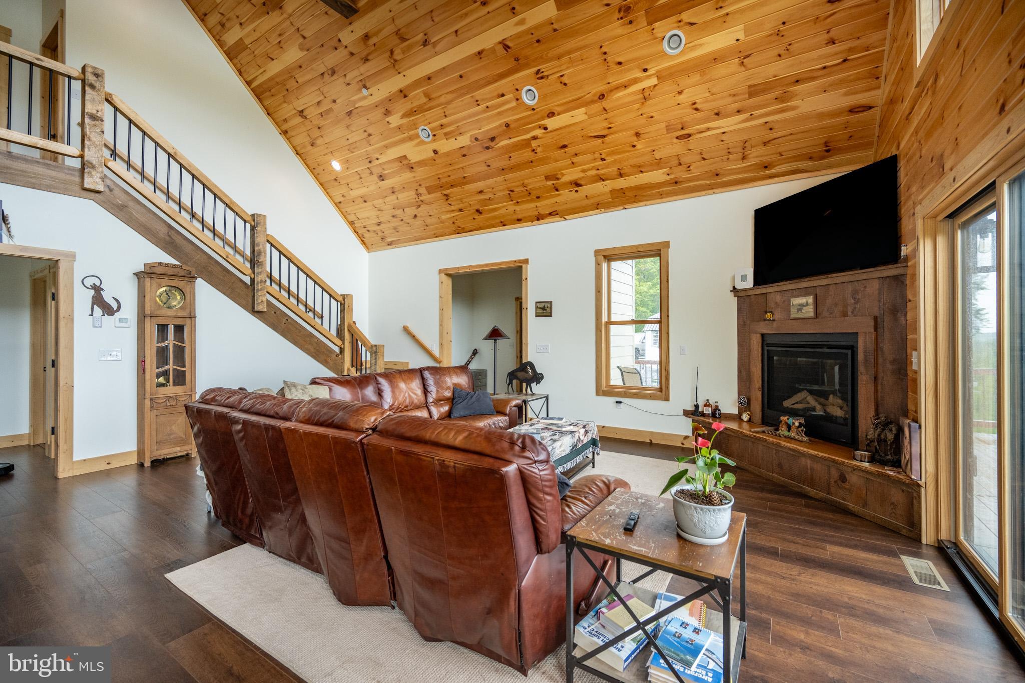 SWEET REWARDS FARM - Residential