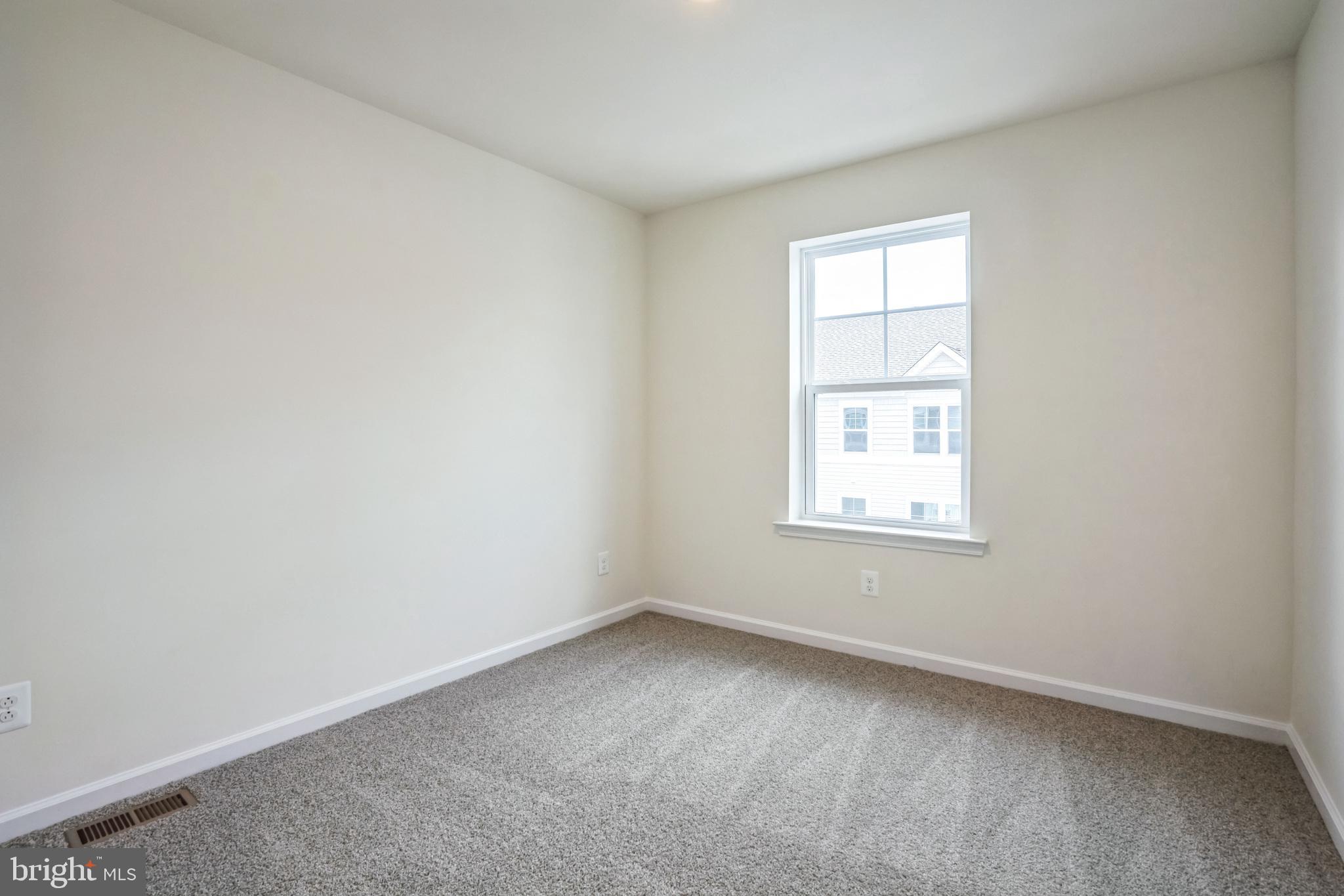 DEEP HARBOUR - Residential