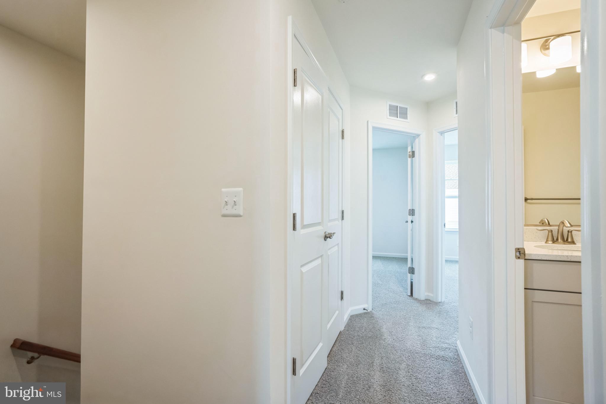 DEEP HARBOUR - Residential