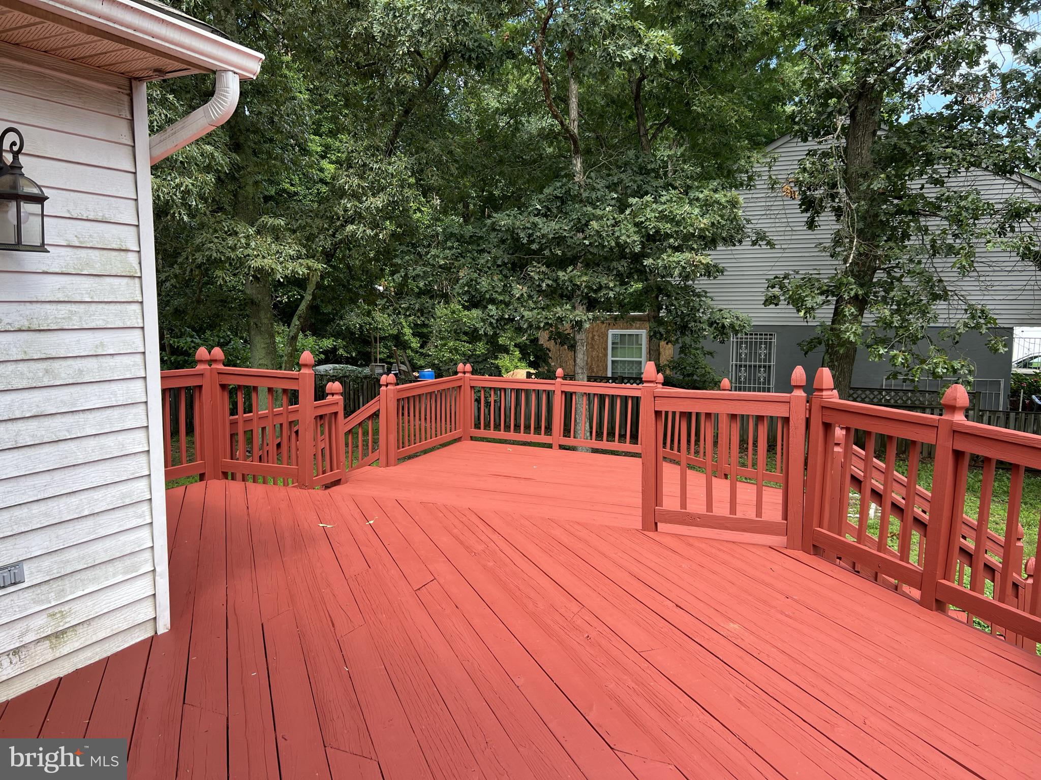 SANDY OAKS - Residential