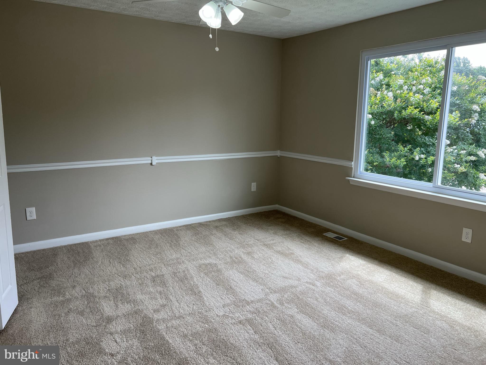 SANDY OAKS - Residential