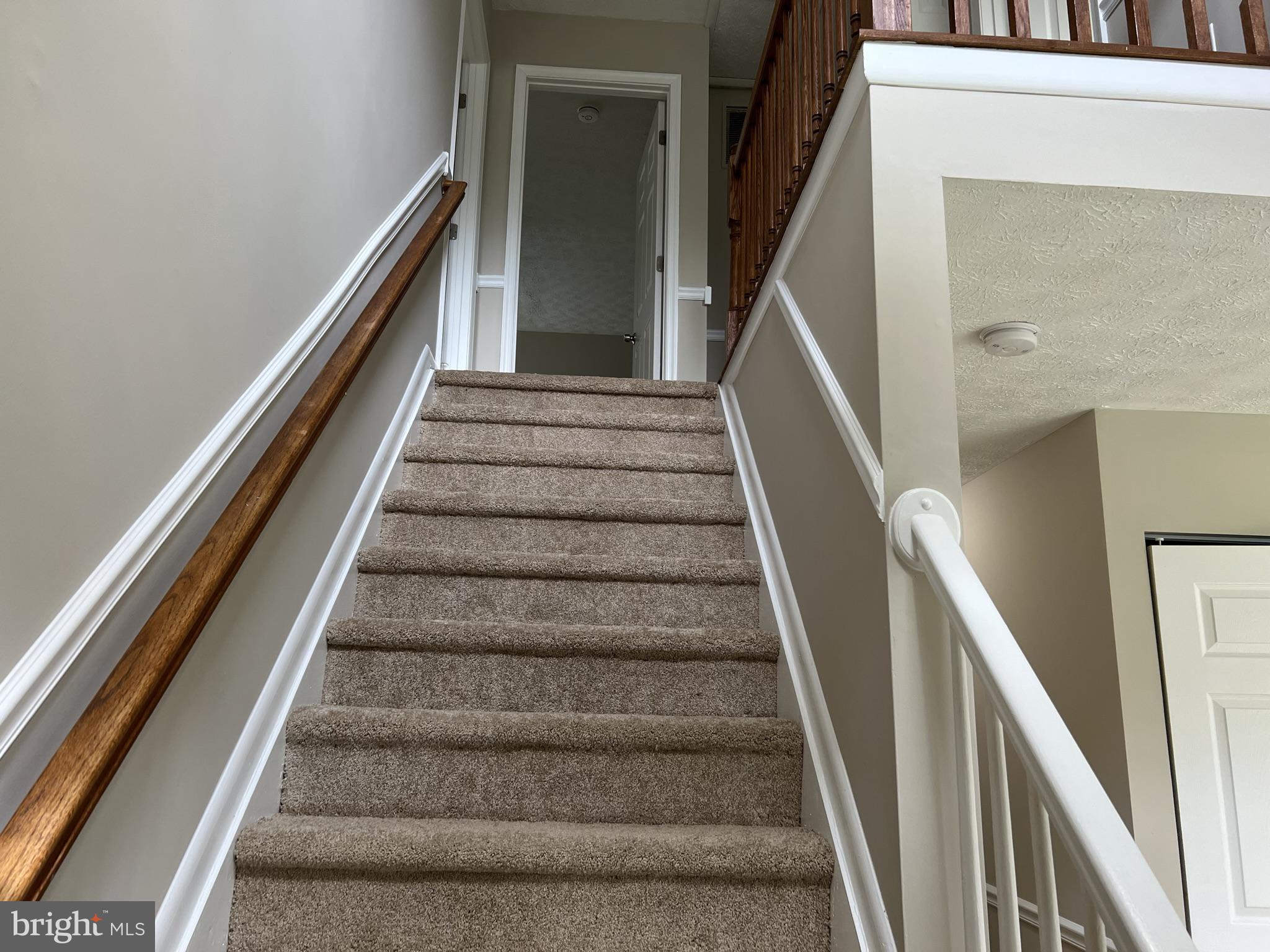 SANDY OAKS - Residential