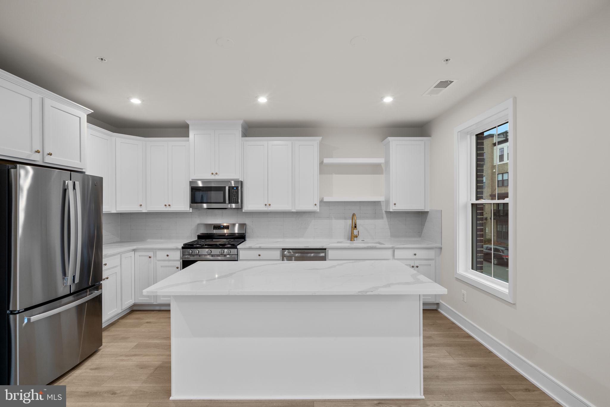 DEMOTT & SILVER - Residential