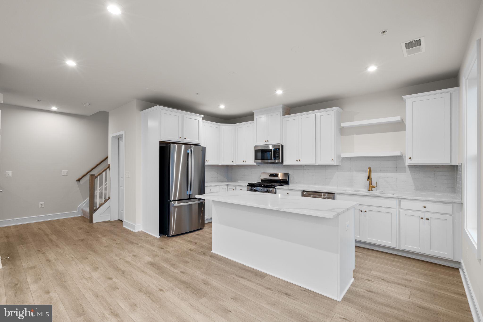 DEMOTT & SILVER - Residential